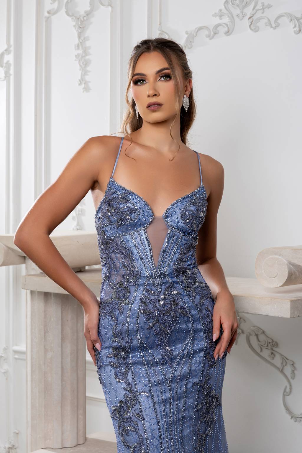 V-Neck Floor-Length Tulle Prom Sheath Column May Queen RQ8230