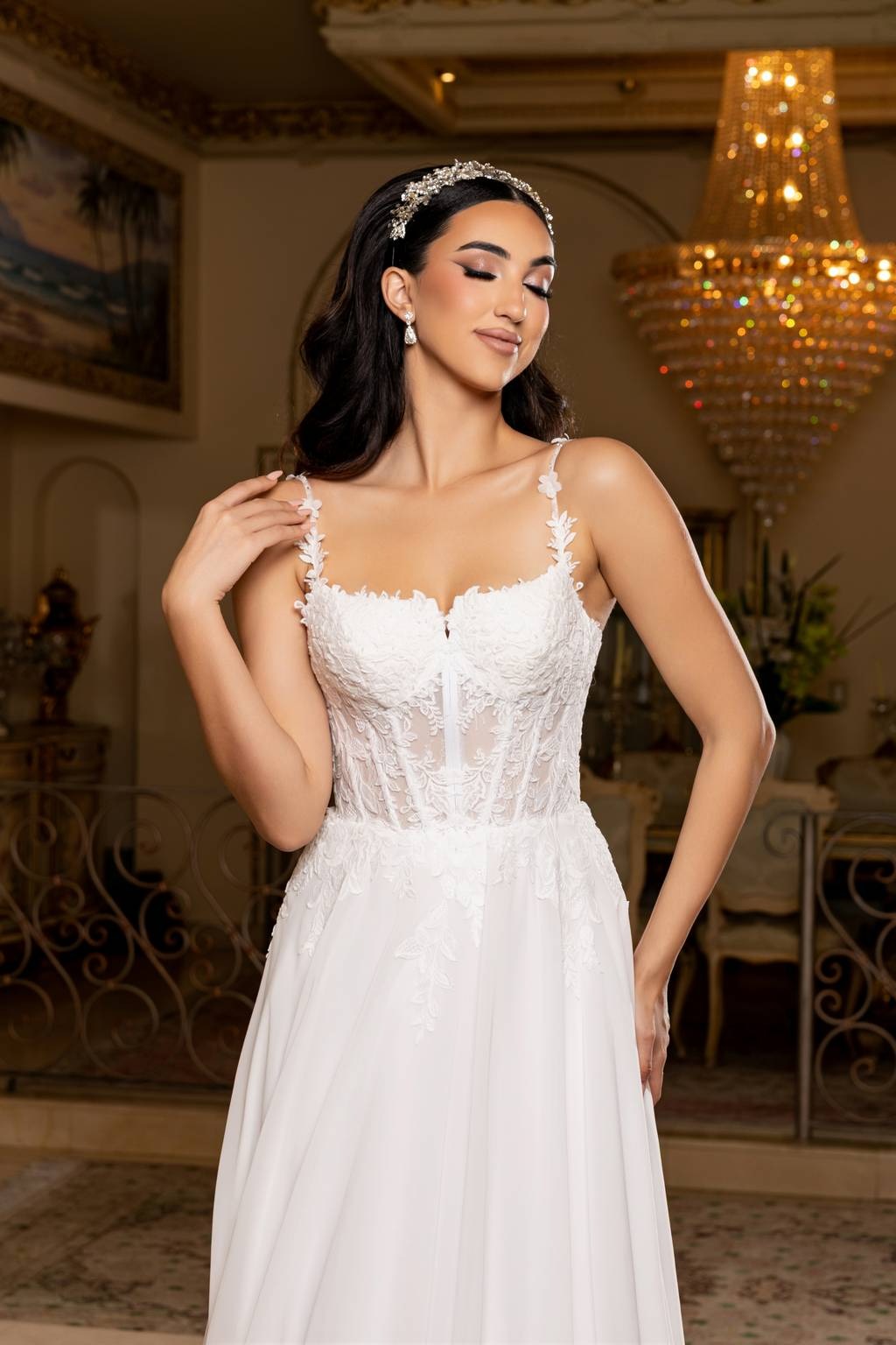 Sweetheart Floor-Length with Train Chiffon Wedding Dress A-Line May Queen RQ8248