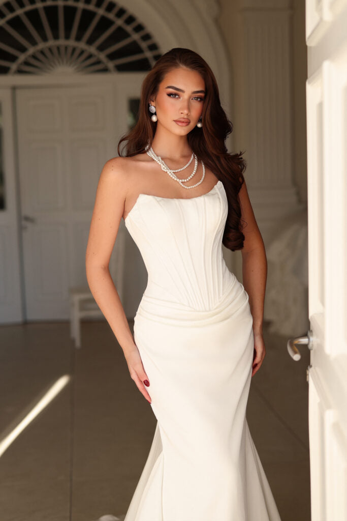 Strapless Straight Neck Floor-Length with Train Crepe Wedding Dress Sheath/Column Tina Holly TK805