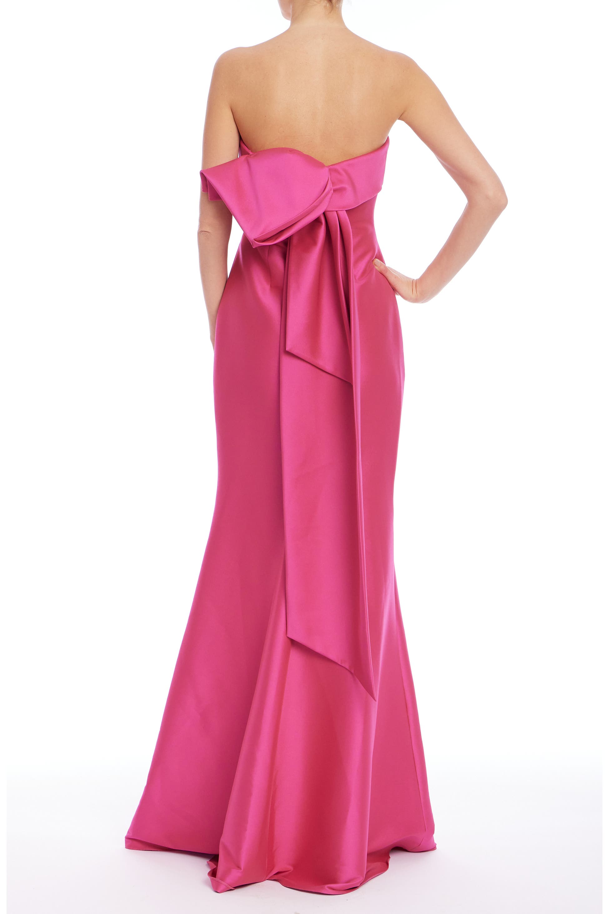 Strapless Straight Neck Floor-Length Satin Formal Sheath/Column Badgley Mischka EG4338A