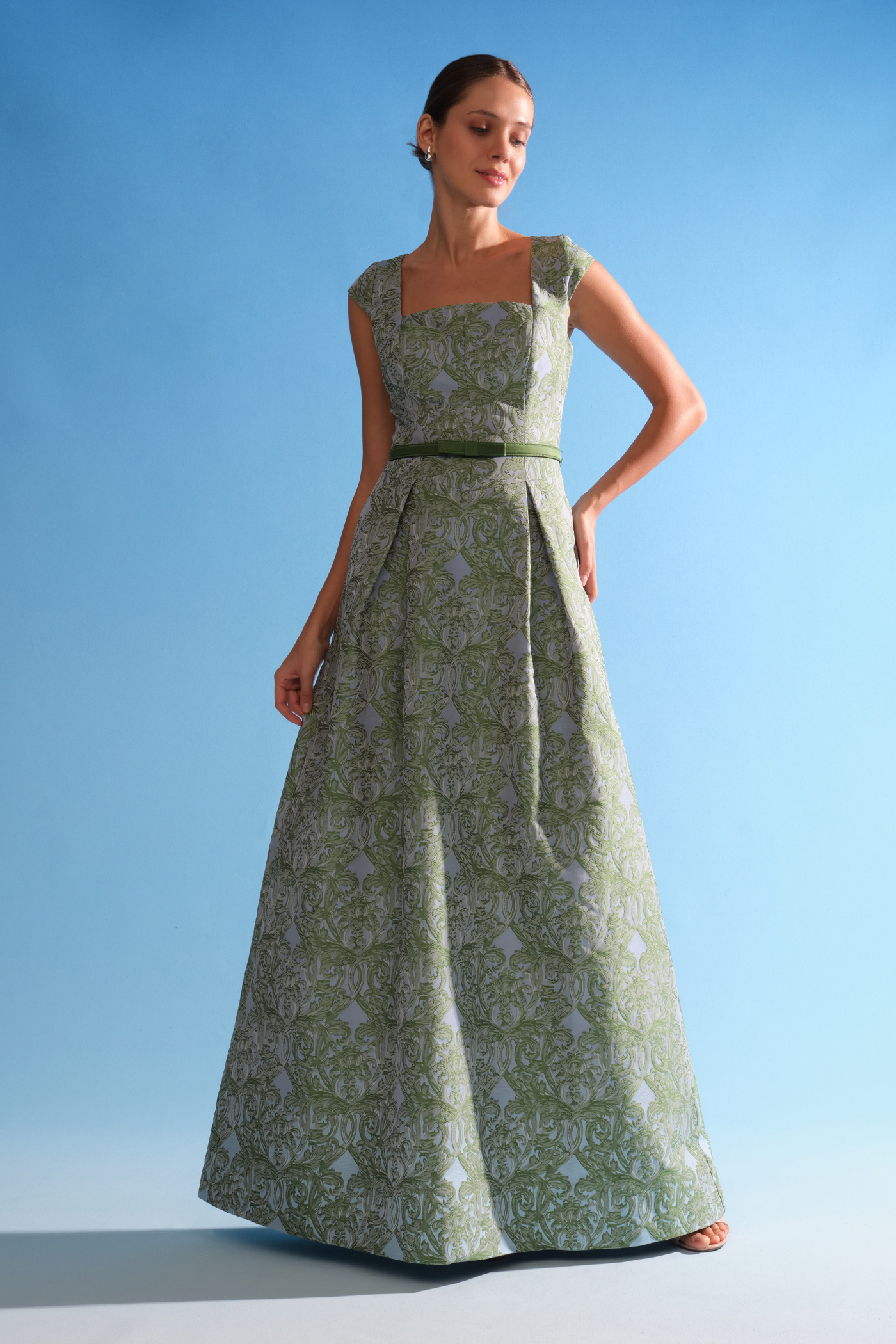 Constance Gown Kay Unger 55116317