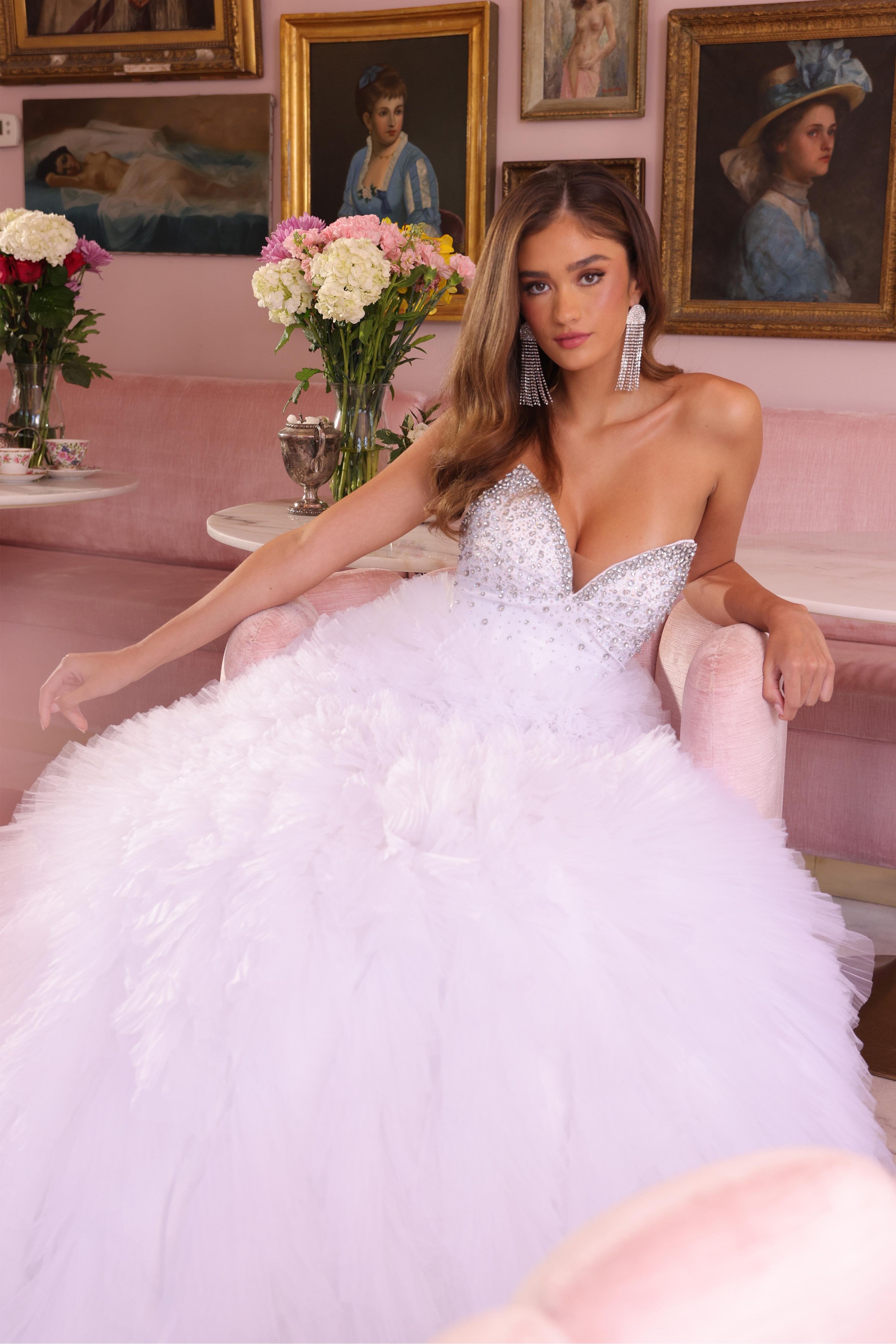 Wedding Dresses Beaded Long Ruffle Wedding Dress White