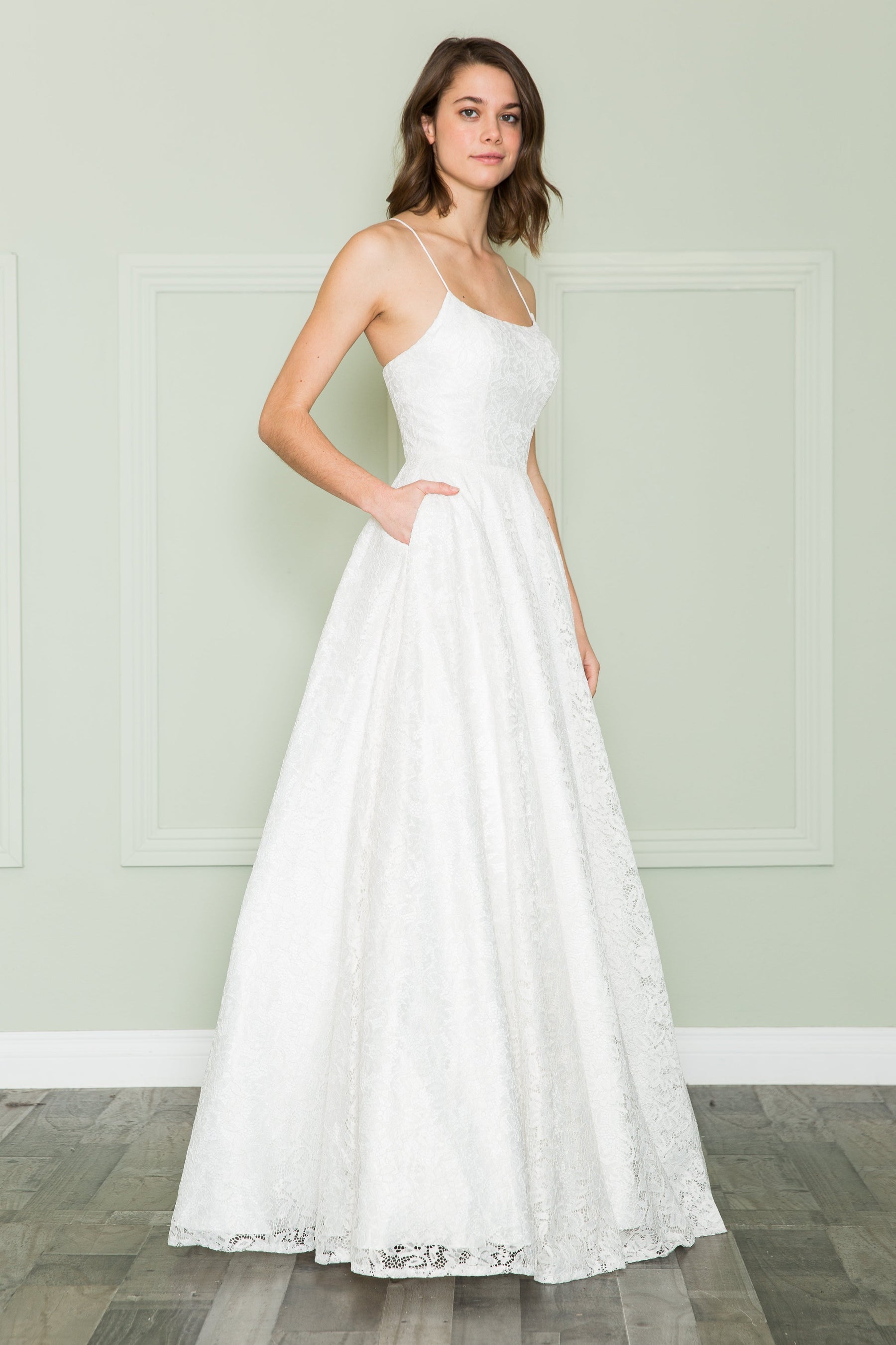Off White Scoop Neck Floor-Length Lace Wedding Gown with Open Back Poly USA 8862