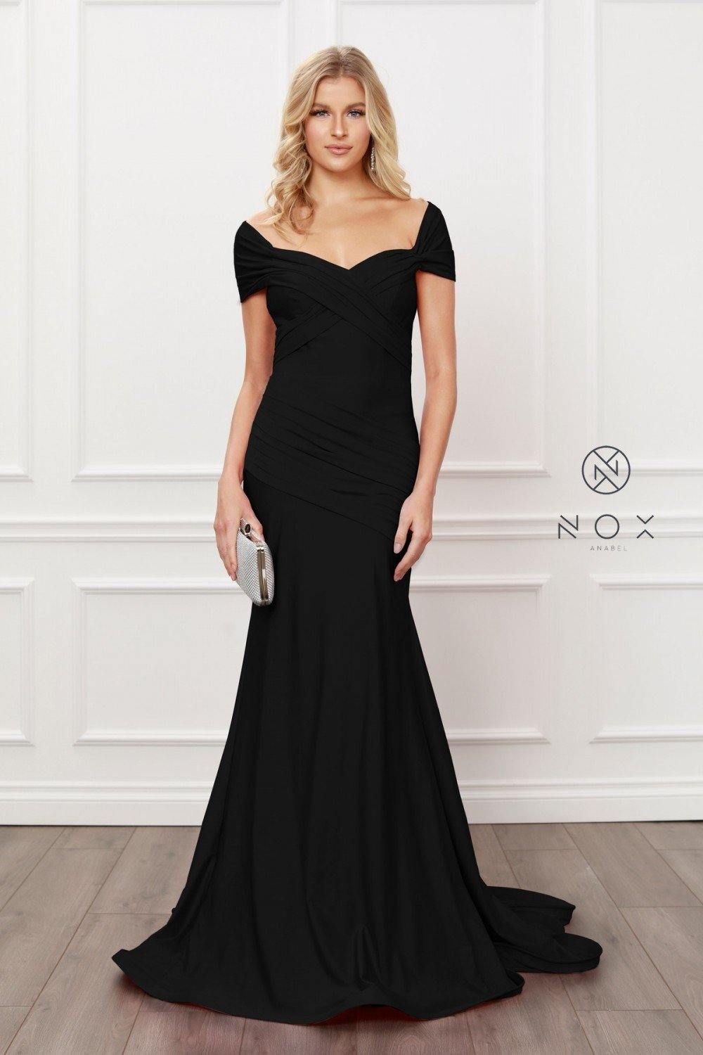Black Long Fitted Formal Dress