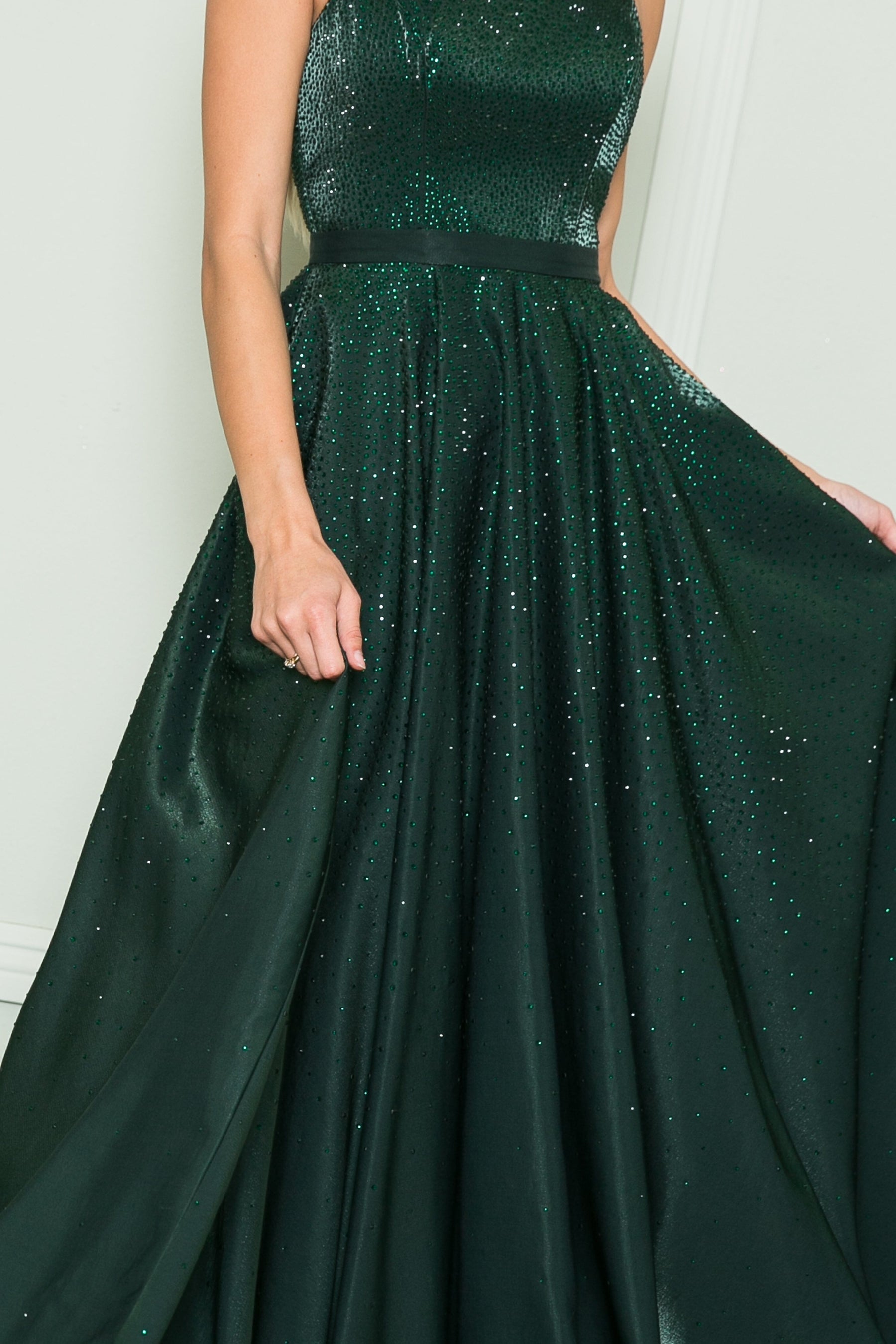 Emerald V-Neck Floor-Length Sequin Prom Gown with Side Slit Poly USA 8886
