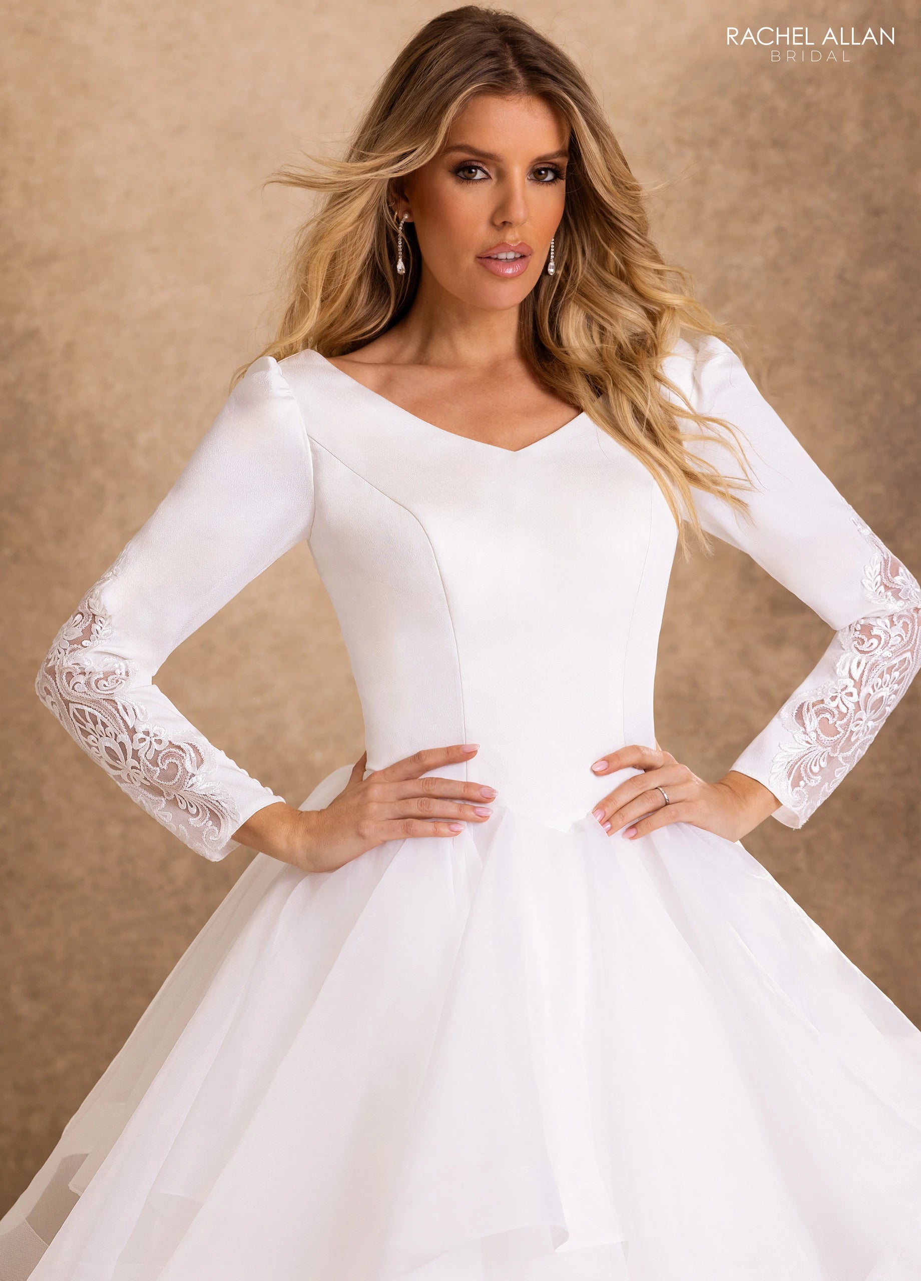 V-Neck Floor-Length Organza Wedding Dress Ball Gown Rachel Allan RB7032