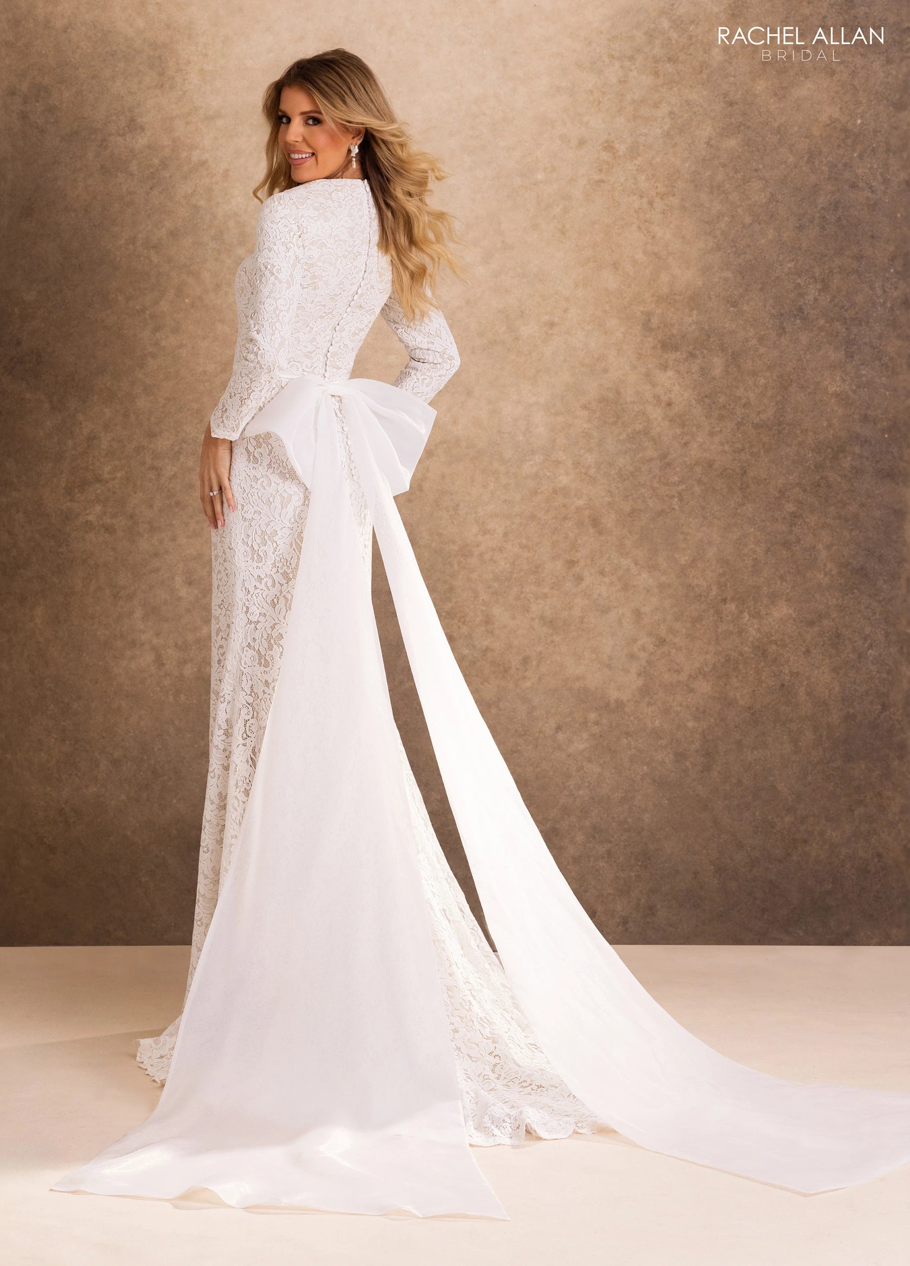 Square Floor-Length with T in Lace Wedding Dress Sheath/Column Rachel Allan RB7031