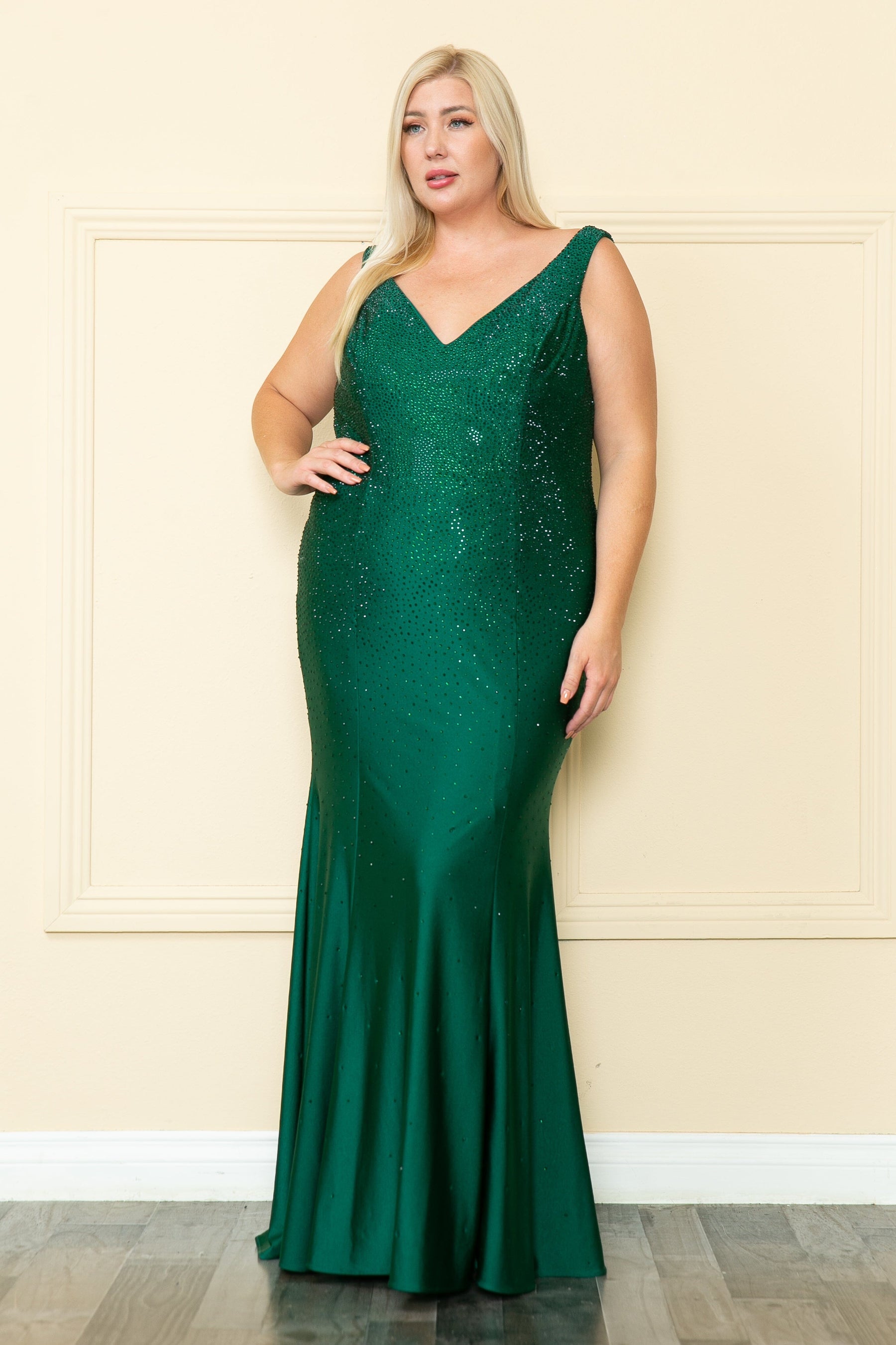 Emerald V-Neck Sequin Floor-Length Jersey Prom Gown with High Slit Plus Size Dress Poly USA W1116