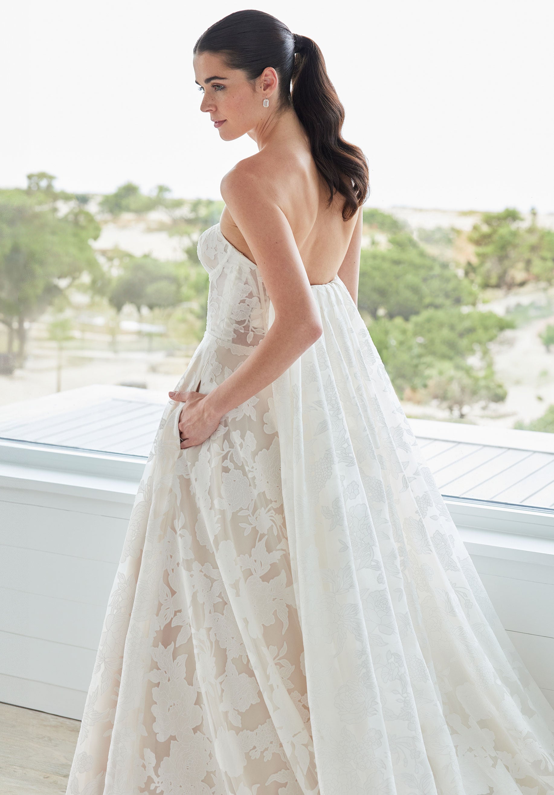 Wedding Dresses Long Corset Ball Gown Wedding Dress Ivory/Moscato