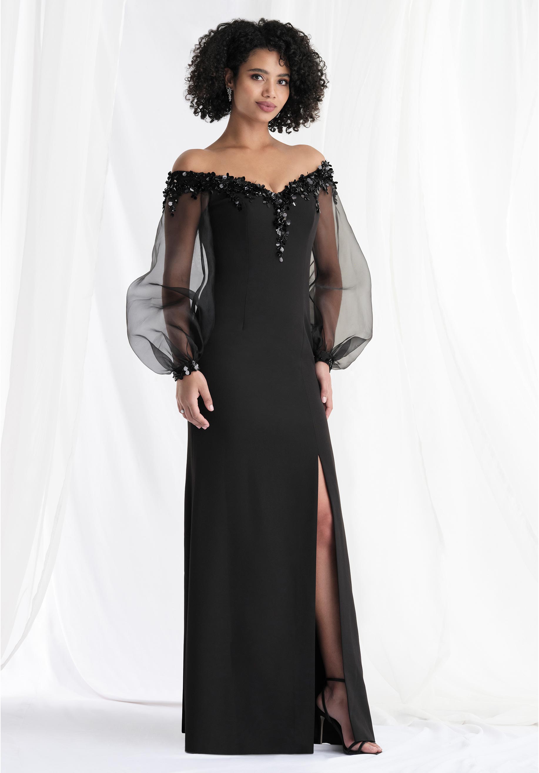 Mother of the Bride Dresses Beaded Long Sleeve Formal Mother of the Bride Dress Black