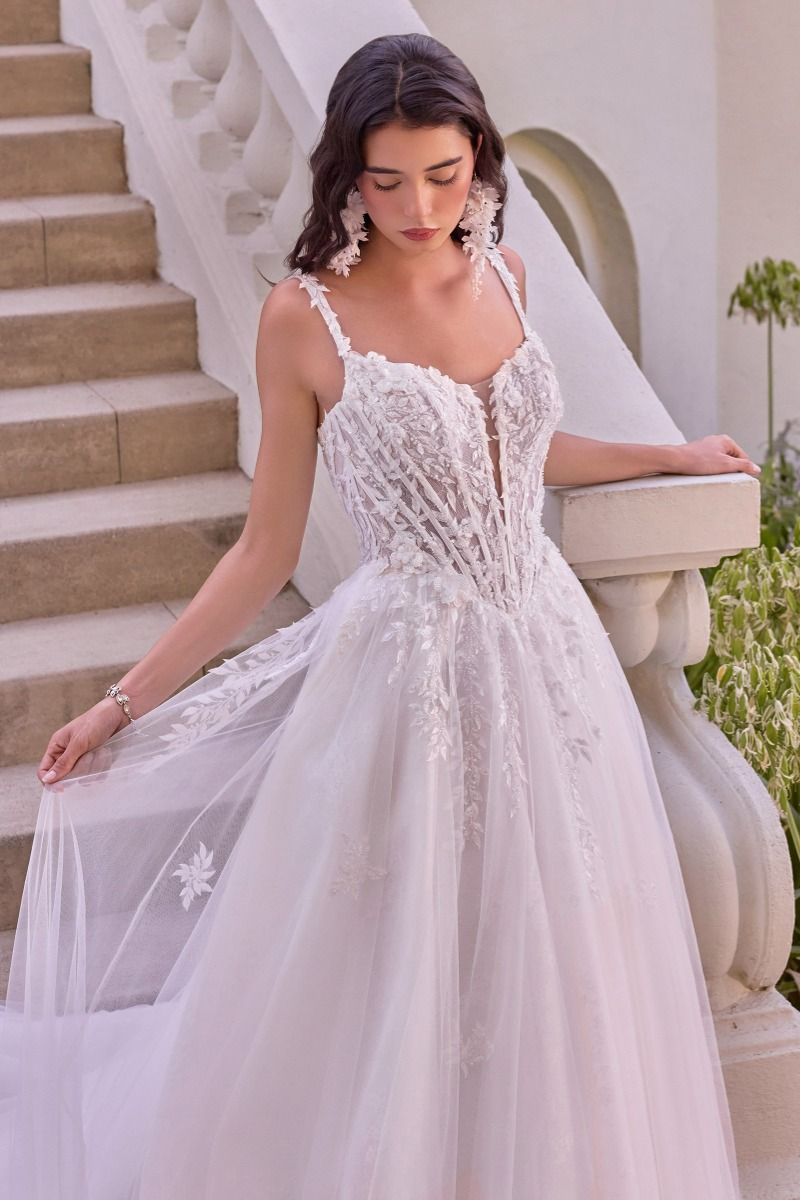 Sweetheart Floor-Length with Train Tulle Wedding Dress A-Line Andrea & Leo WL075