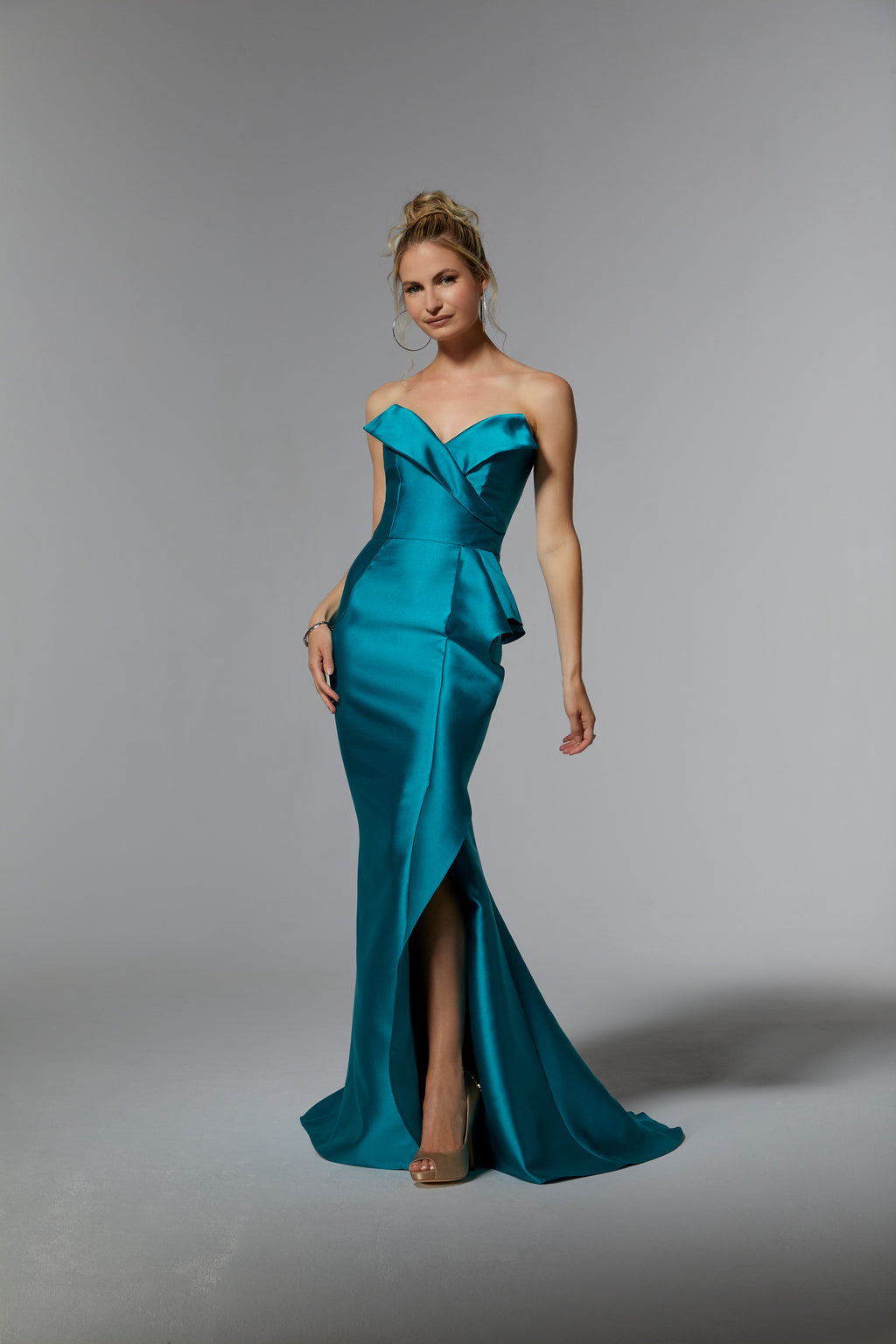 Jade MGNY Madeline Gardner New York 72927 Long Formal Fitted