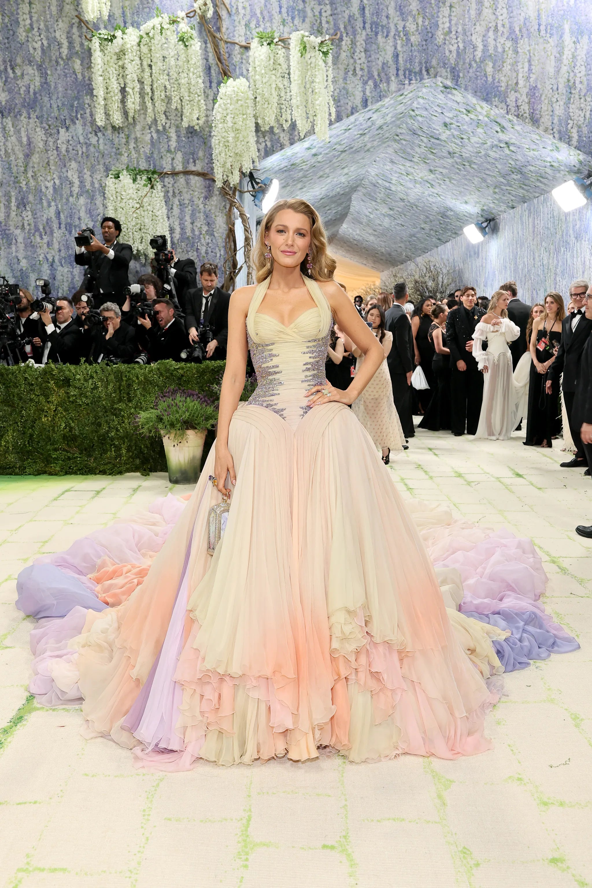 The Meaning Behind the “Fashion Is Art” Dress Code Explained