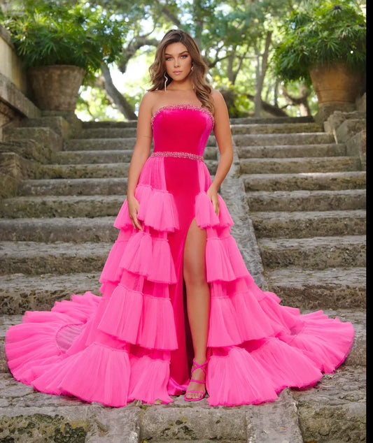 What is Prom? - Prom Definition, Tradition, History and Trends – The ...