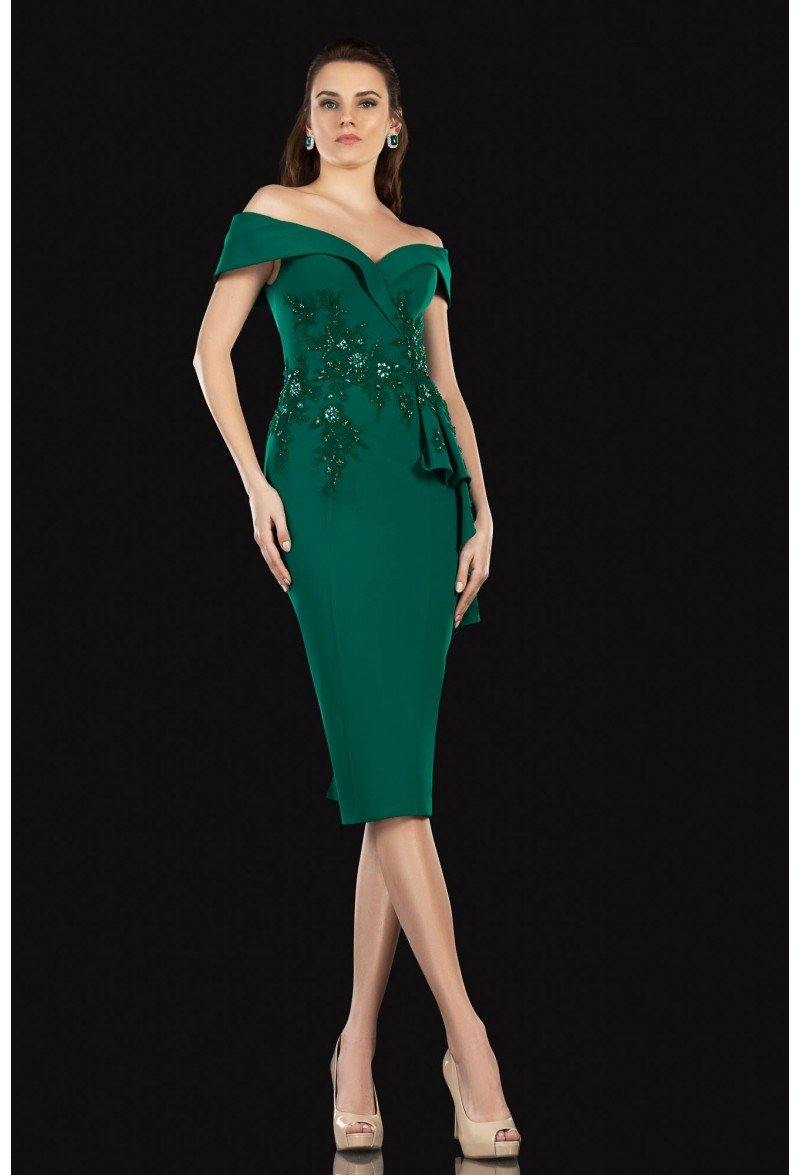 20+ Sequin Dresses for Every Festive Fête on Your Holiday Calendar