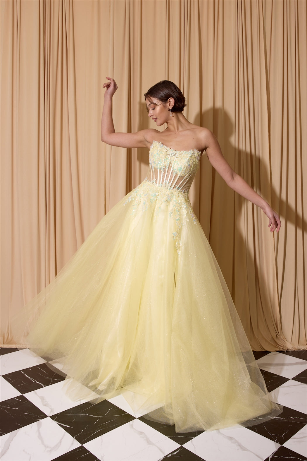 Soft Yellow Strapless Floor-Length Tulle Formal Floral Applique Gown Eureka Fashion EK208
