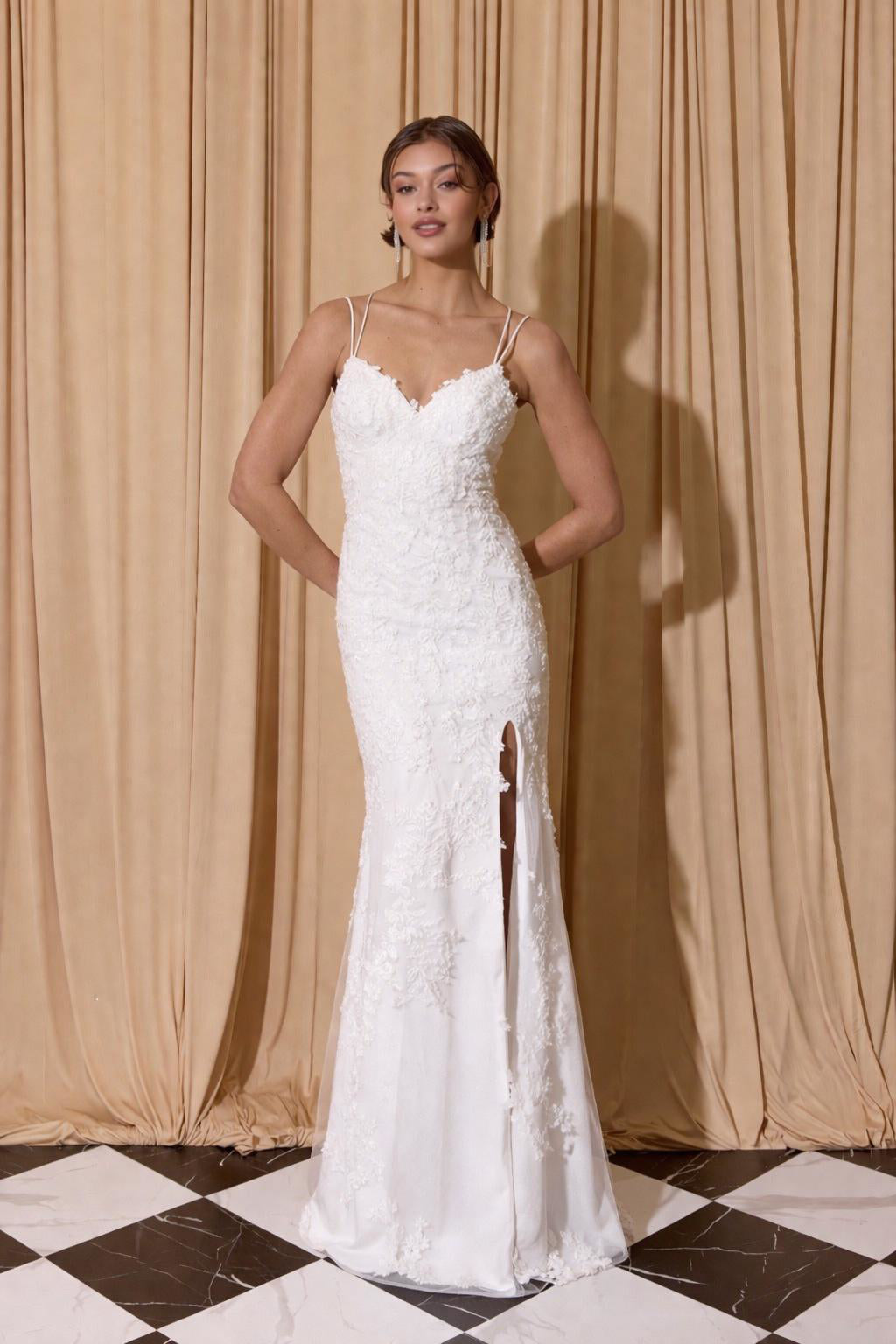 Off White Sweetheart Floor-Length Lace Wedding Dress Slit Eureka Fashion EK189