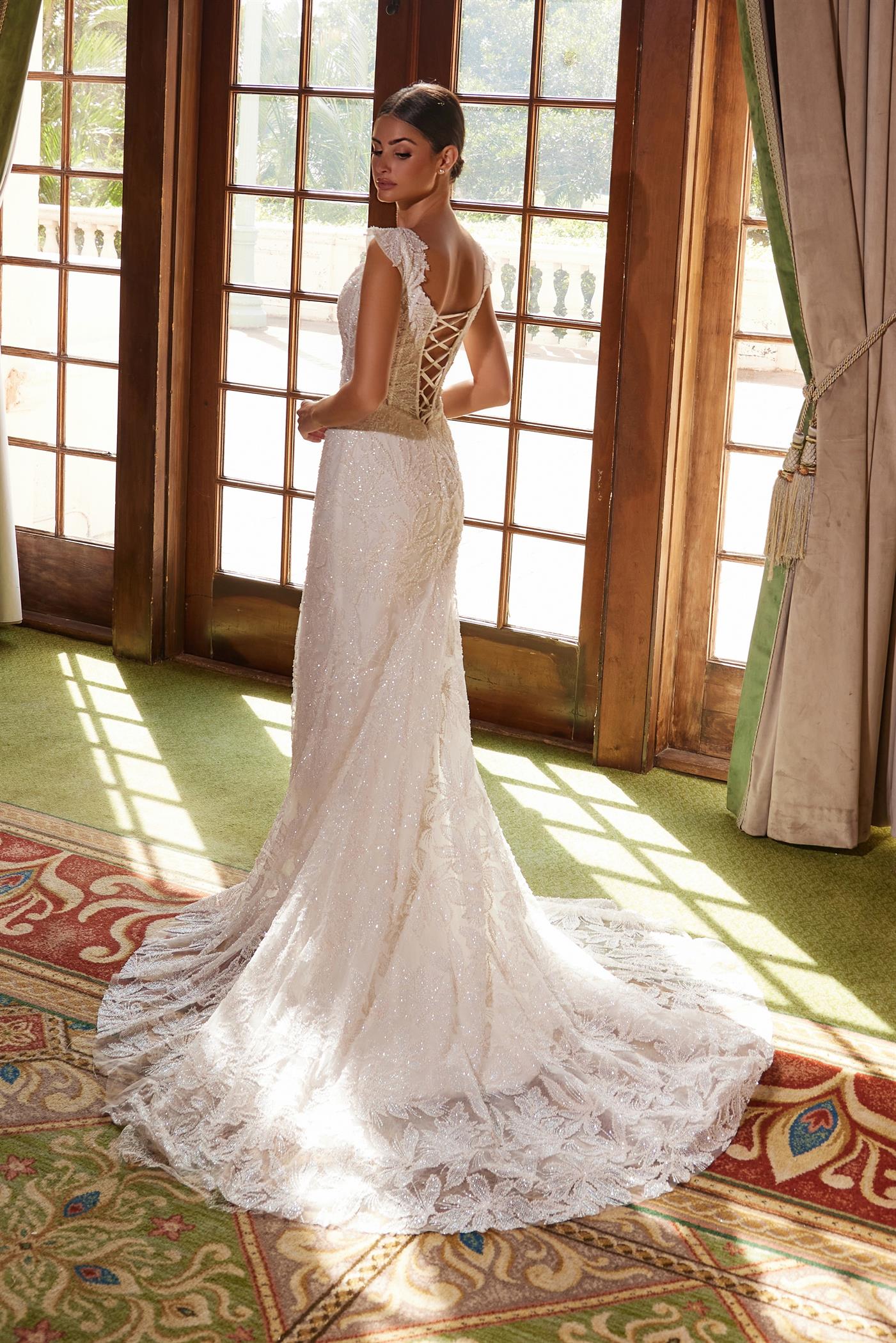 knee length dresses for ladies Off-Shoulder Floral Lace Wedding Dress with High Slit and Elegant Train Size 18