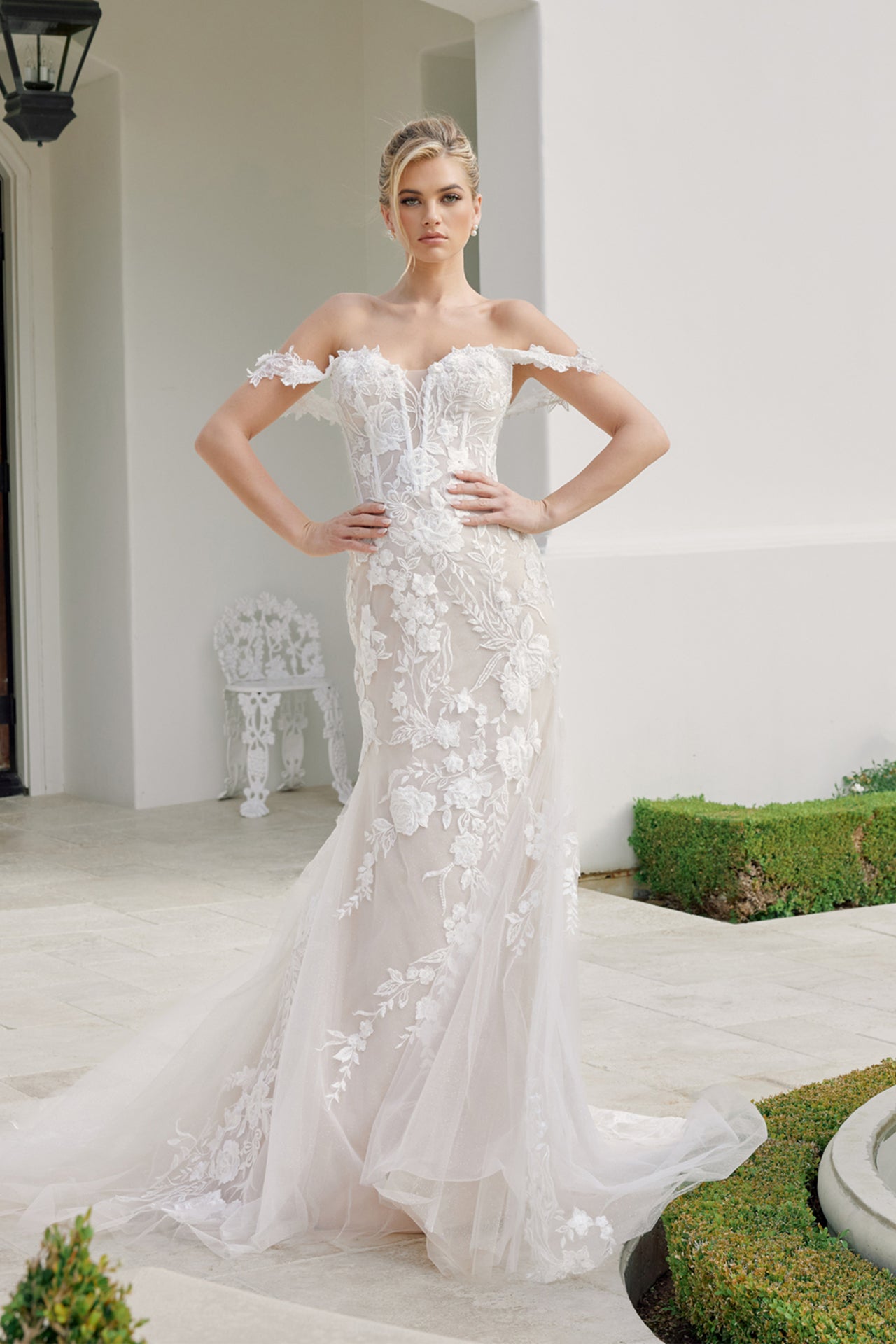 Wedding Dresses Floral Applique Long Bridal Wedding Dress Nox Anabel JE974 White Nude