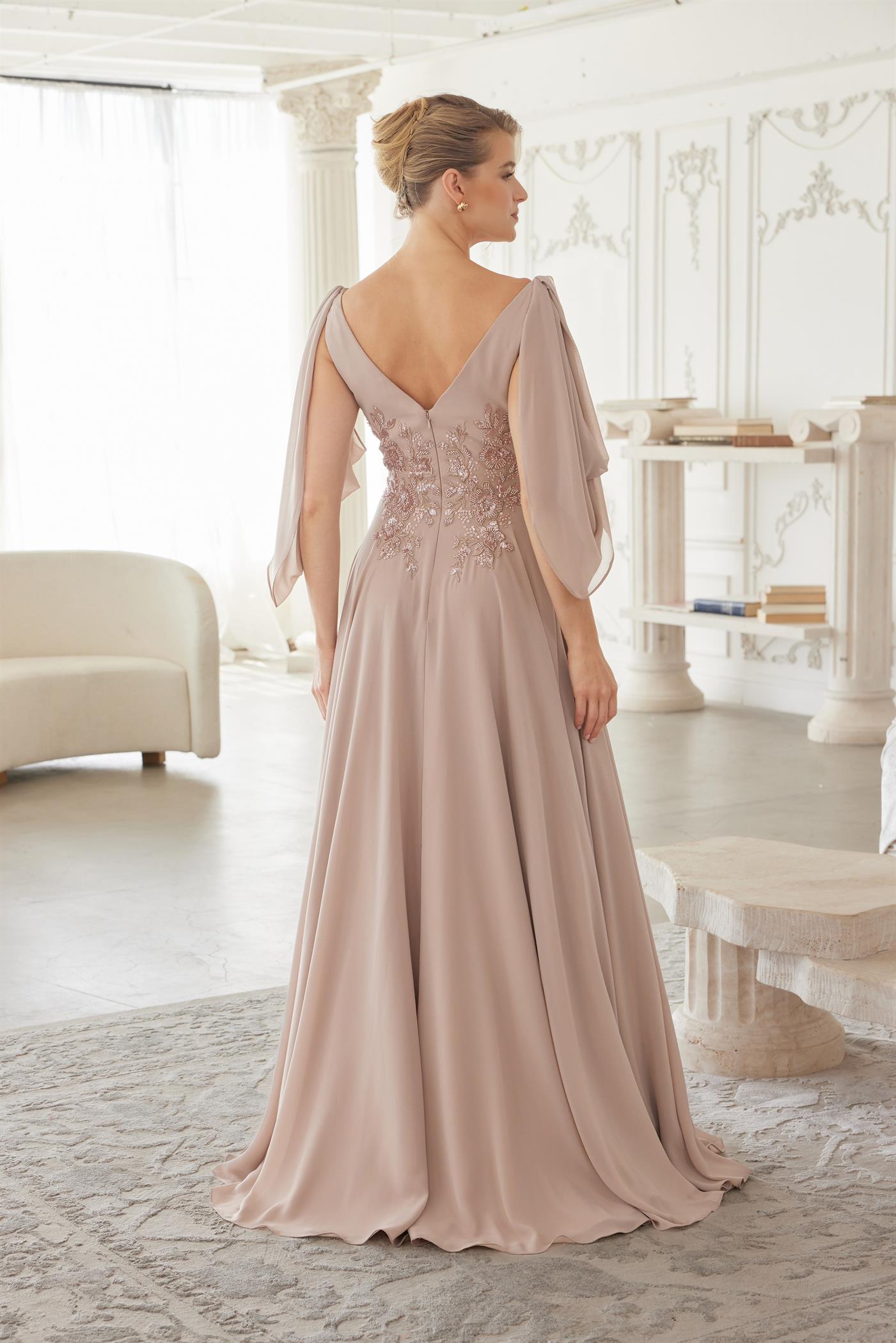 Plus Size Dresses Long Beaded Evening Mother of the Bride Dress Capuccino