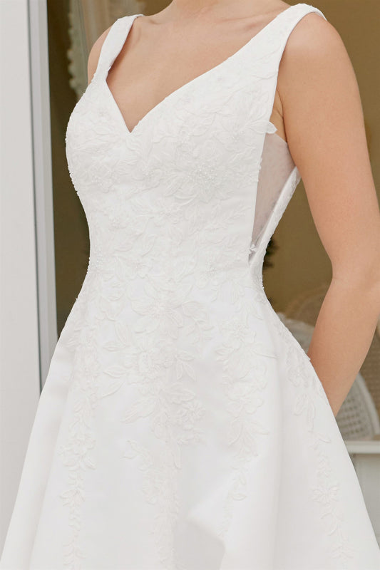Wedding Dresses Long A Line Lace Applique Wedding Dress Nox Anabel JW1049 White