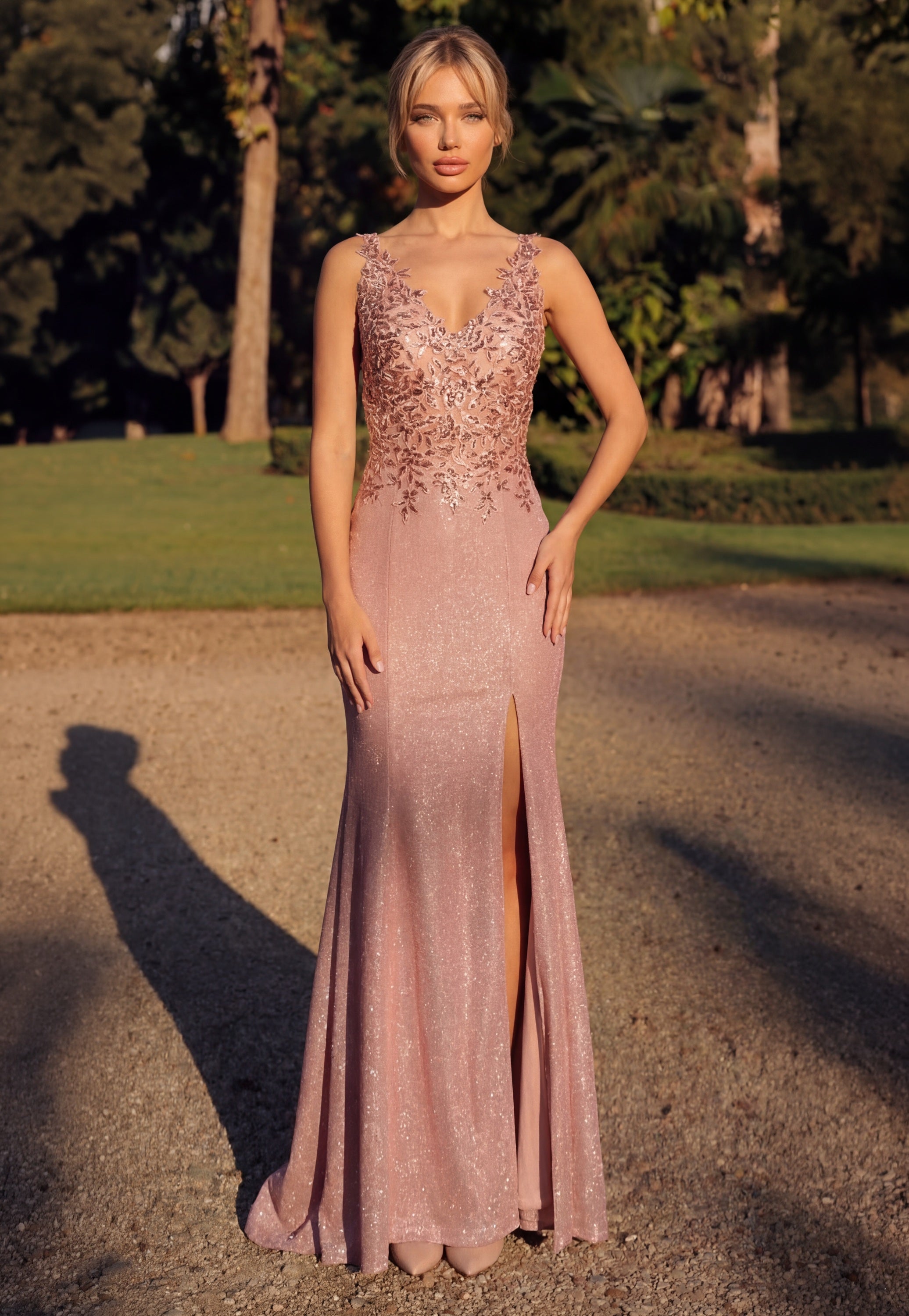 Metallic Long V-Neck Sleeveless Evening Dress - Rose Gold / 2XL Metallic Long V-Neck Sleeveless Evening Dress - Rose Gold / 2XL