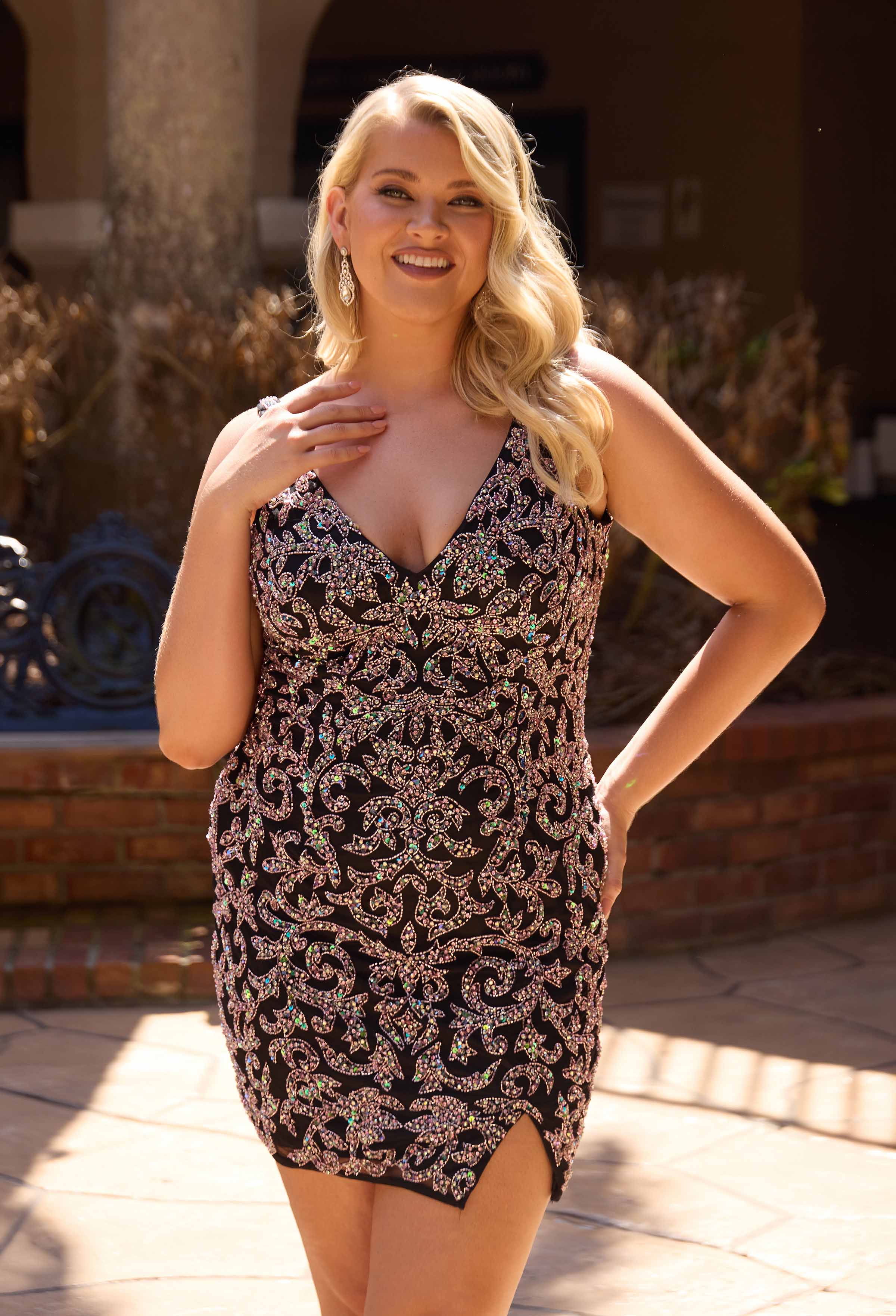 Black V-Neck Short Sequined Glitz Cocktail Party Dress Primavera Couture 14117