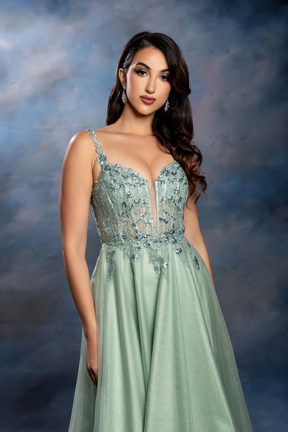 V-Neck Floor-Length Tulle Prom A-Line May Queen MQ2212