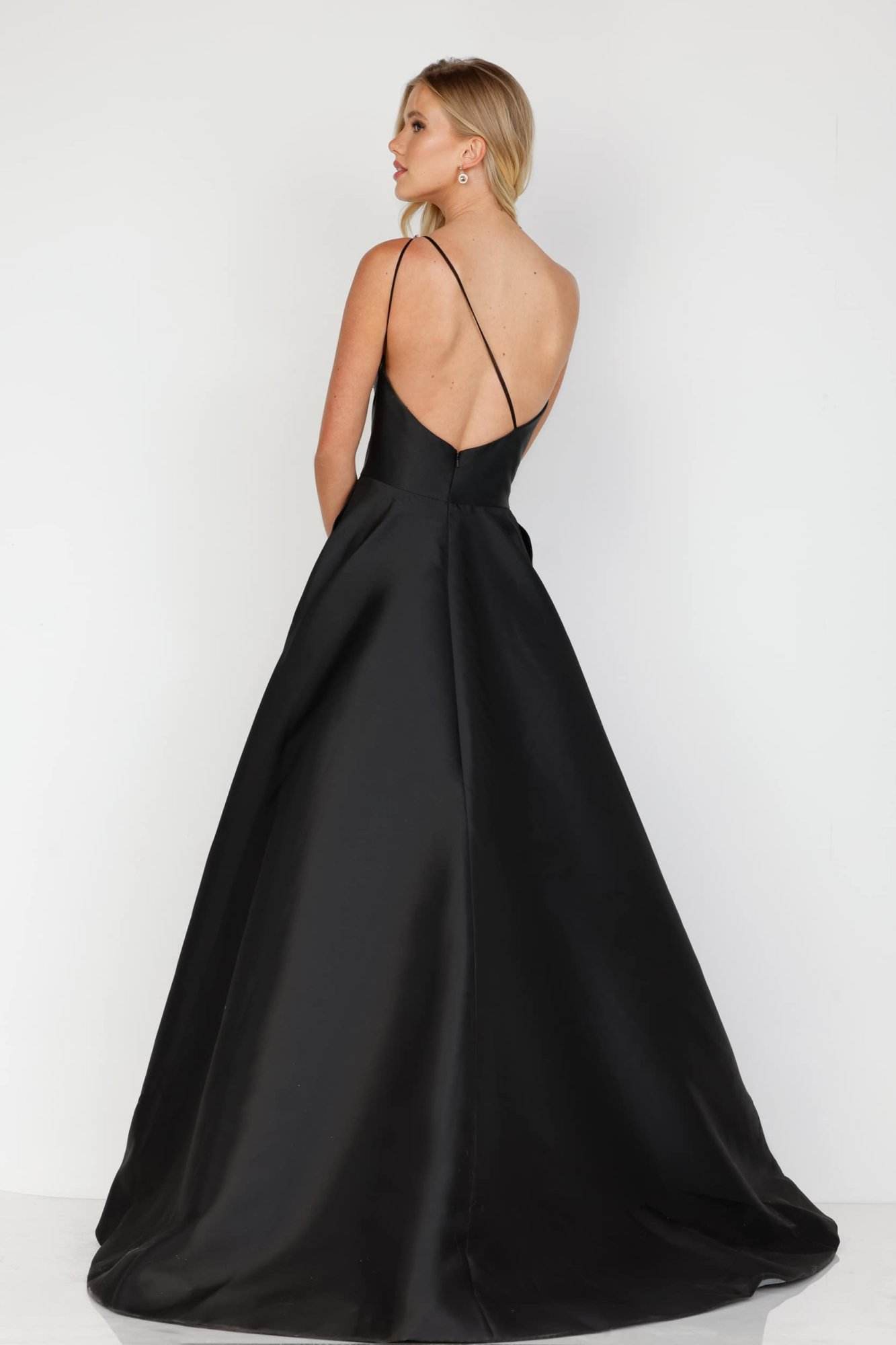 Terani Couture 1912E9202 One Shoulder Long Ball Gown | The Dress Outlet Terani Couture 1912E9202 One Shoulder Long Ball Gown | The Dress Outlet