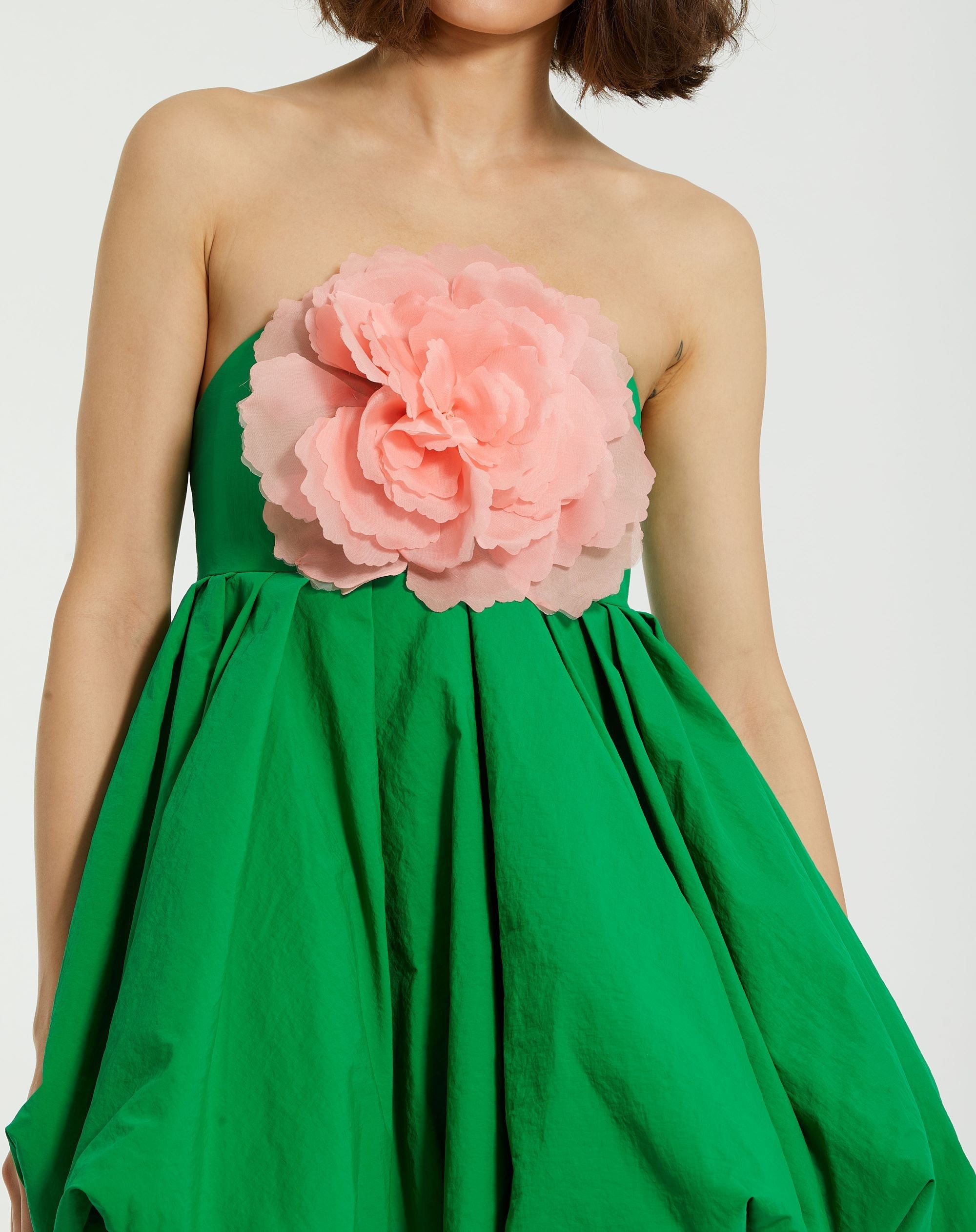 Mac Duggal - Green Strapless Faille Mini Dress with 3D Flower - Spring Green / US 8 Mac Duggal - Green Strapless Faille Mini Dress with 3D Flower - Spring Green / US 8