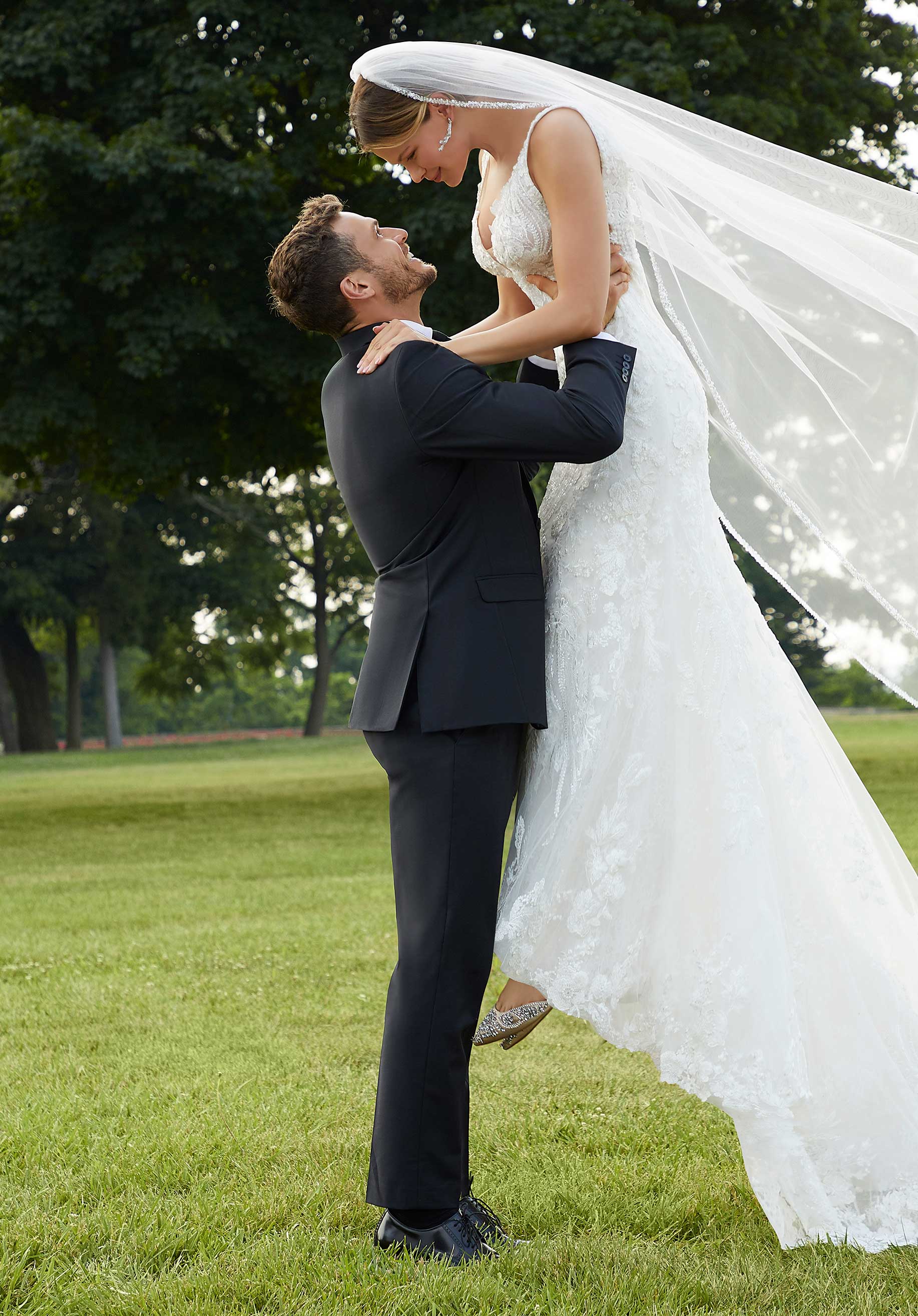 Wedding Dresses Long Bridal Lace Mermaid Wedding Dress MGNY Madeline Gardner New York 2123 Ivory