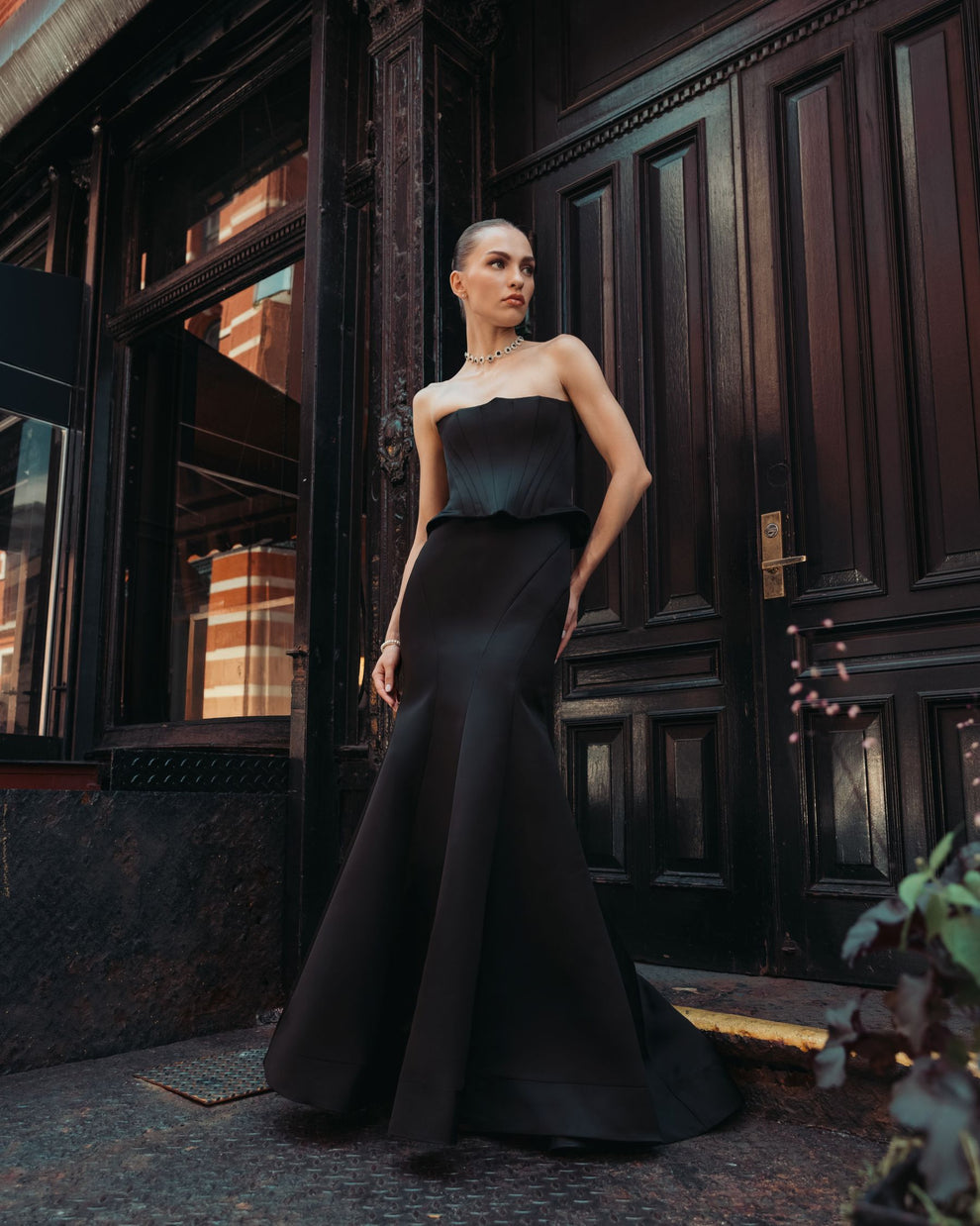 Strapless Curved Neck Floor-Length Satin Prom Mermaid Trumpet Mac Duggal 21270