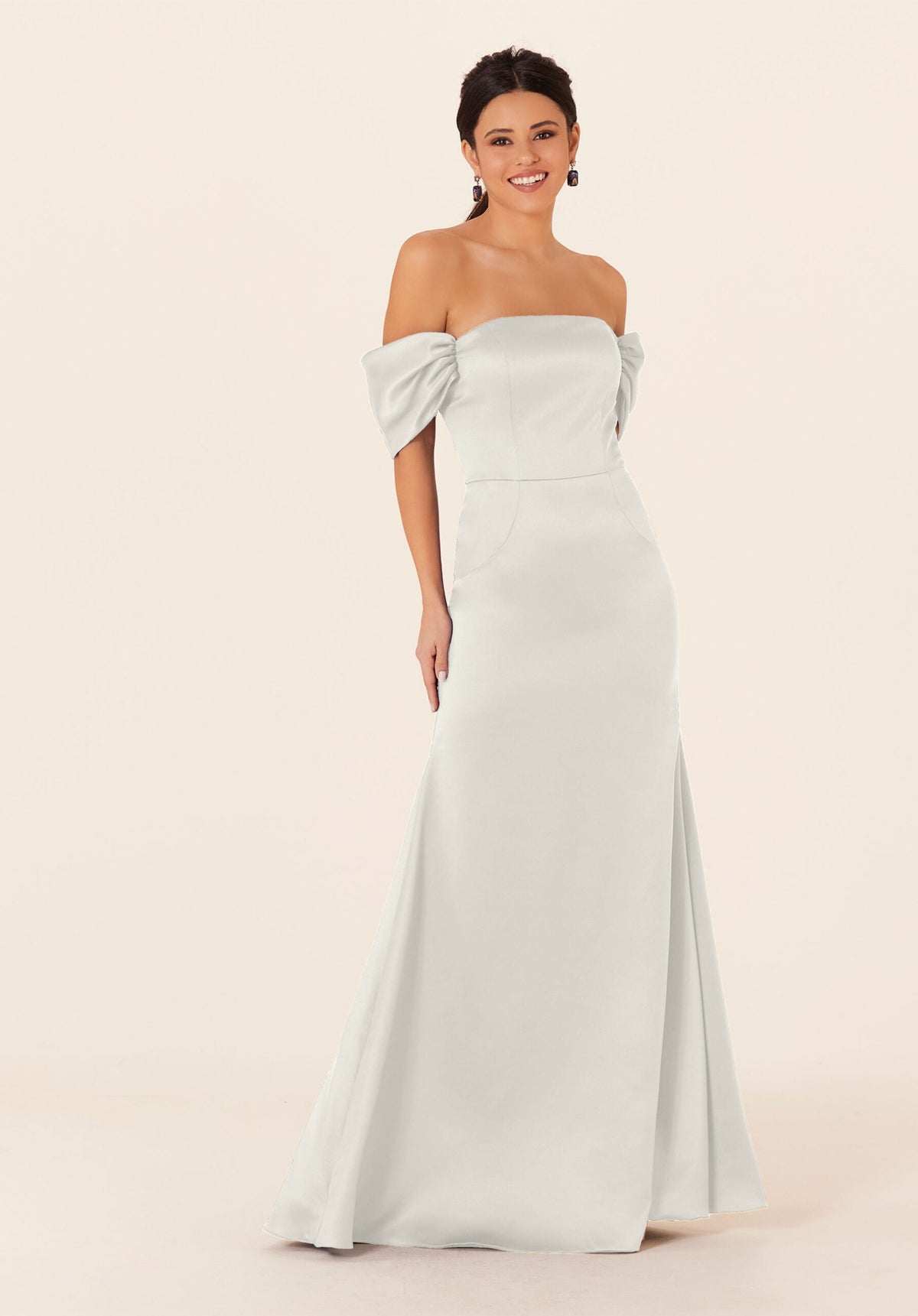 Wedding Dresses Long Wedding Fitted Bridal Dress MGNY Madeline Gardner New York 21825 Ivory
