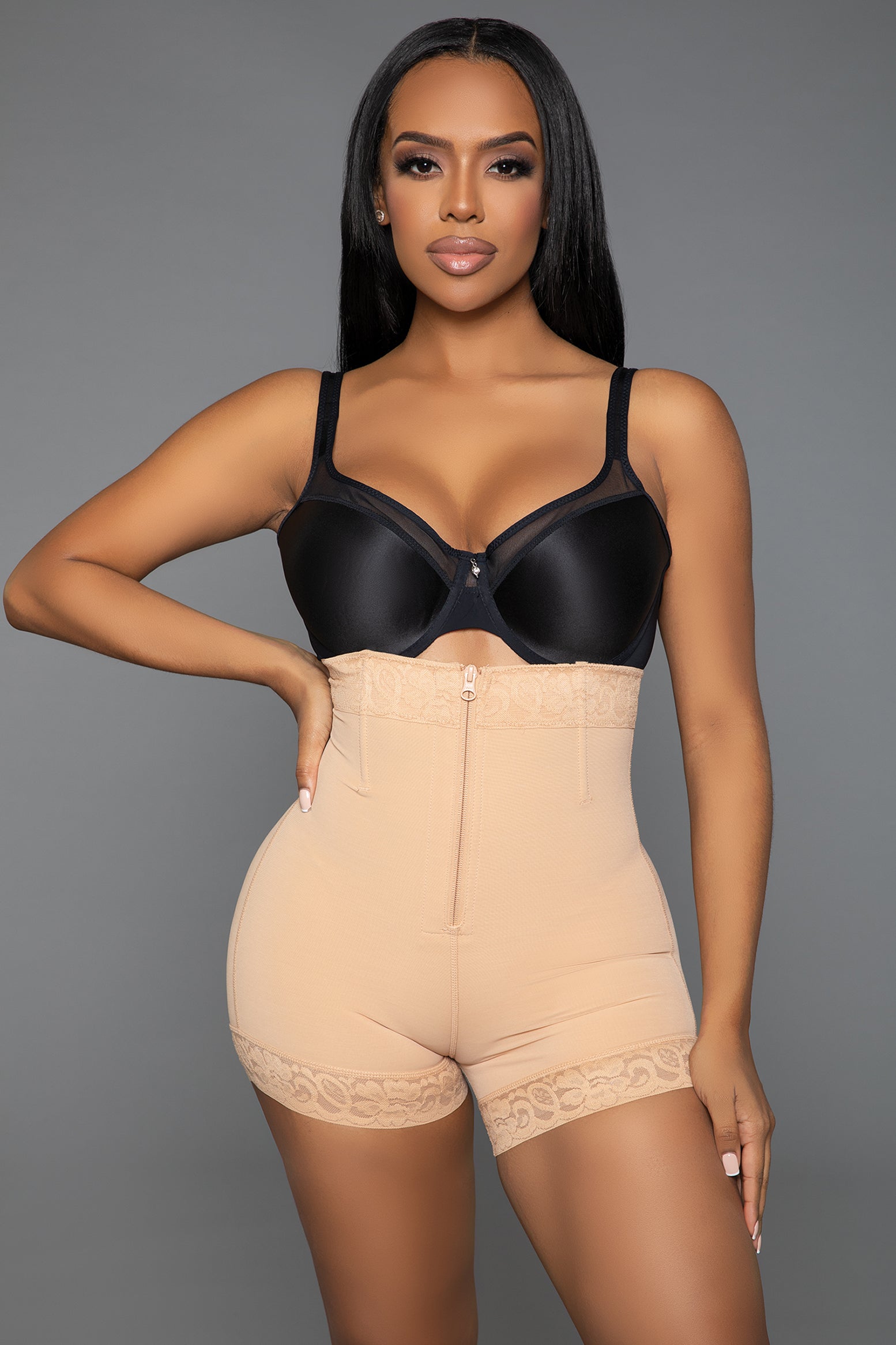 Shapewear 2342 Hug Me Close Bodyshaper Nude