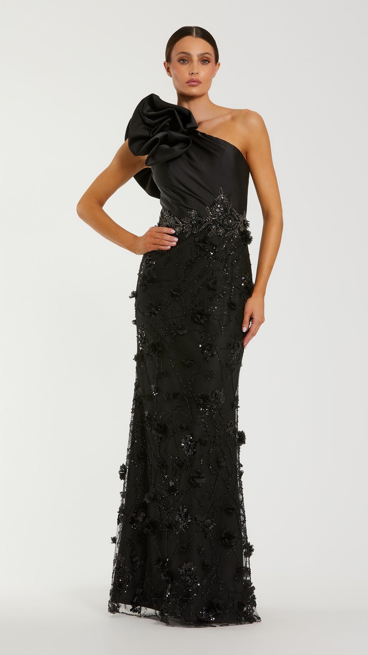 Mac Duggal style 2349 in Black, front view
