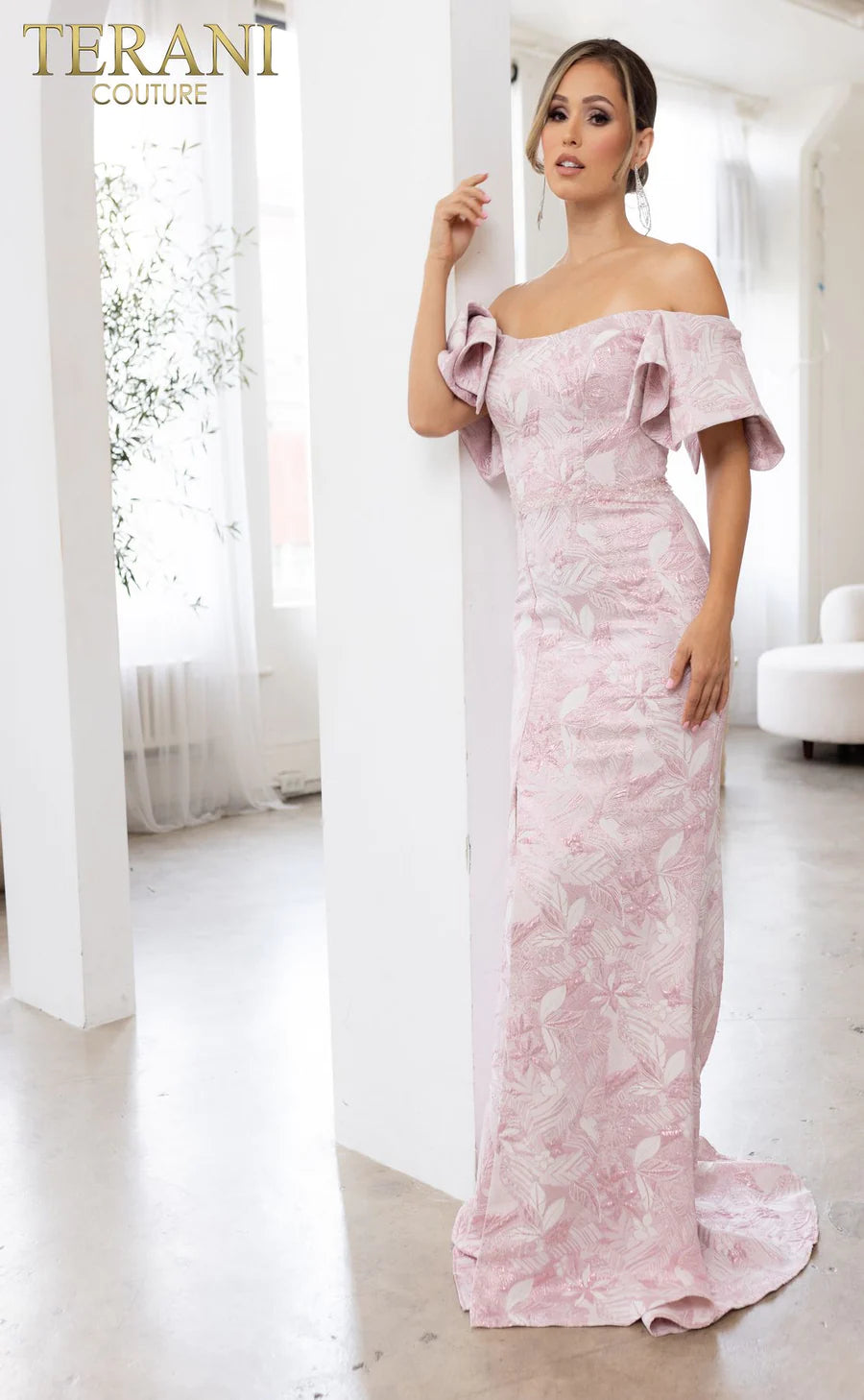 The Perfect Mother of the Bride Gown Length: Floor-Length or Tea-Lengt The Dress Outlet The Perfect Mother of the Bride Gown Length: Floor-Length or Tea-Lengt The Dress Outlet