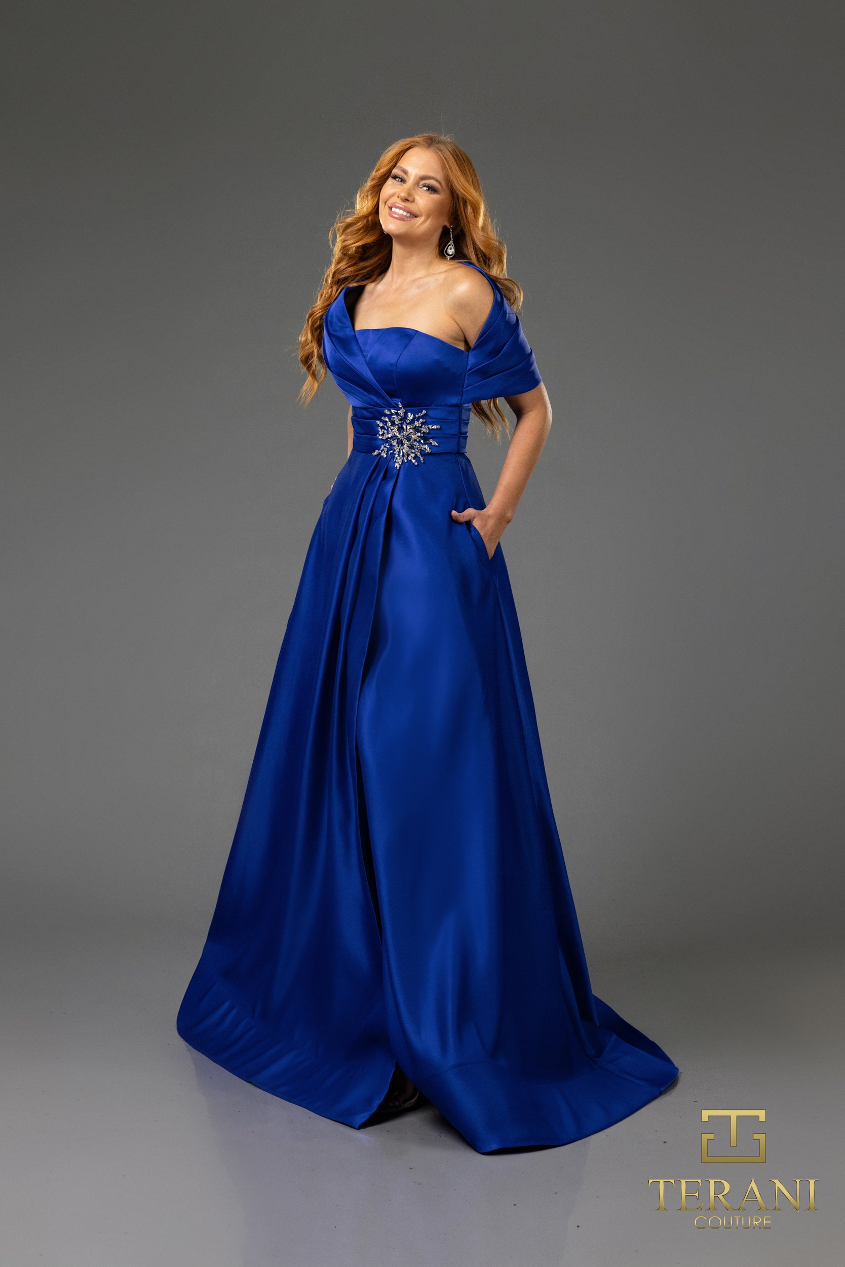Formal Dresses Pleated Long Formal Beaded Evening Dress Royal