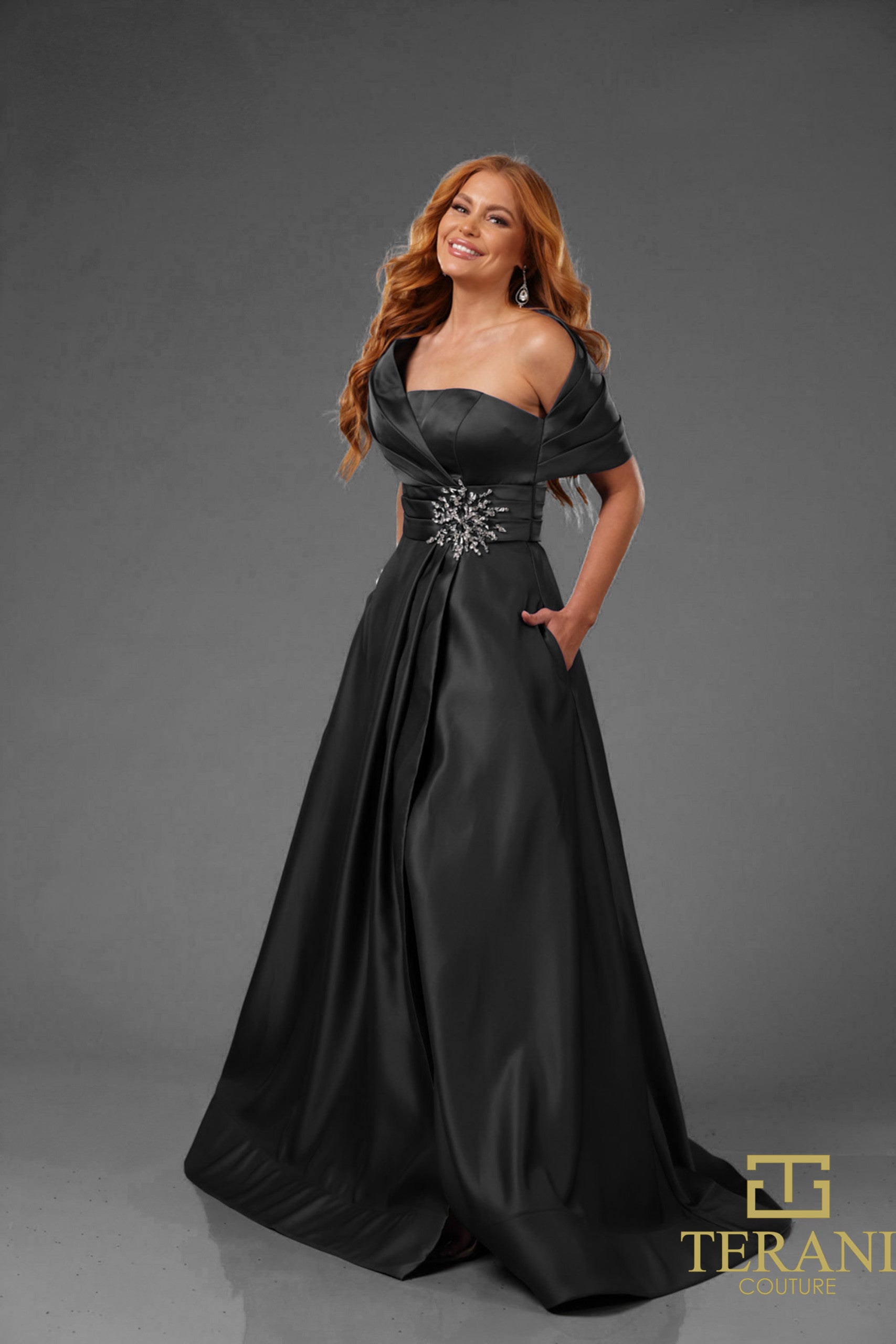 Formal Dresses Pleated Long Formal Beaded Evening Dress Black