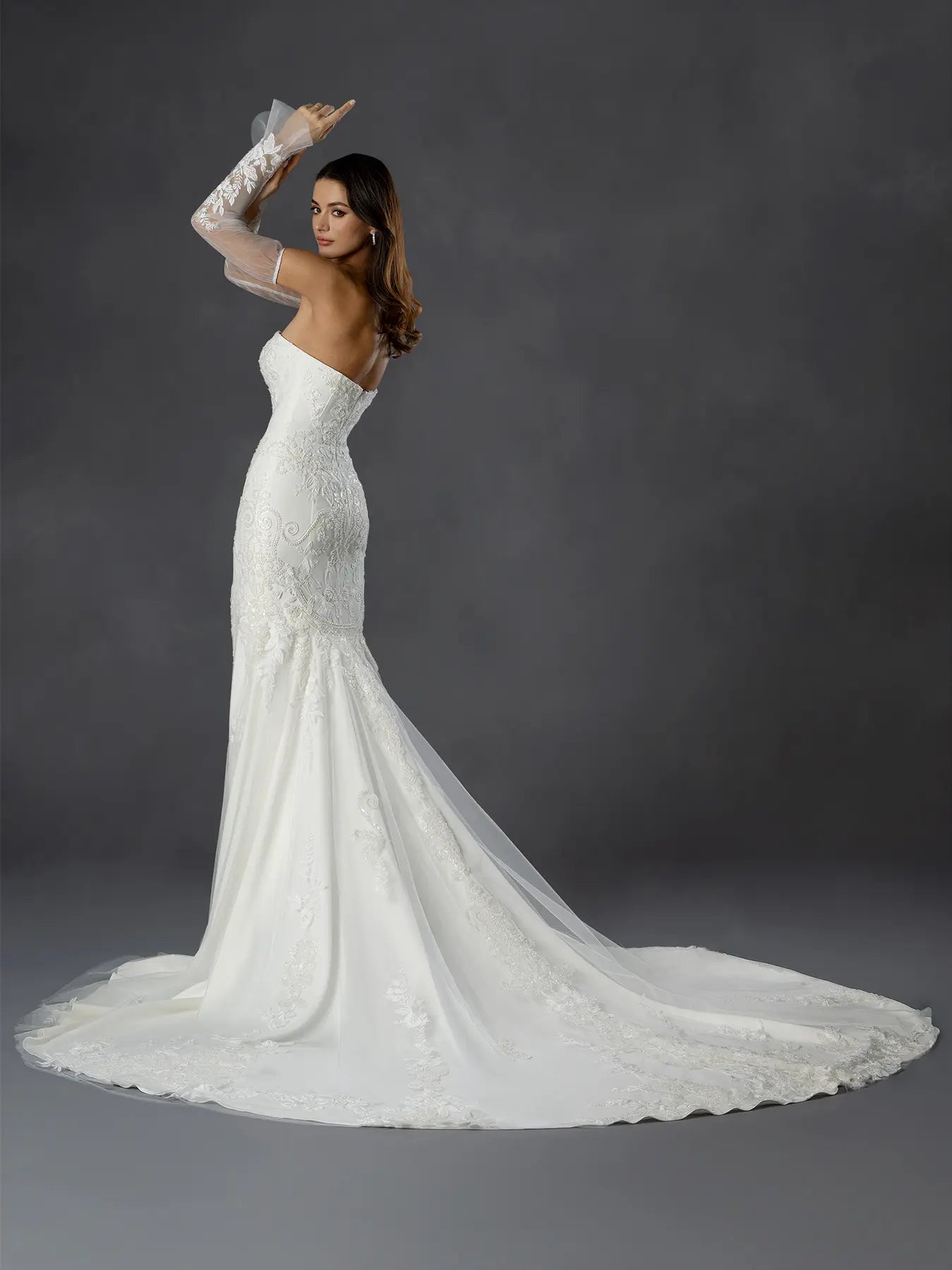 Off White Sweetheart Floor-Length Crepe Wedding Dress Mermaid Gown