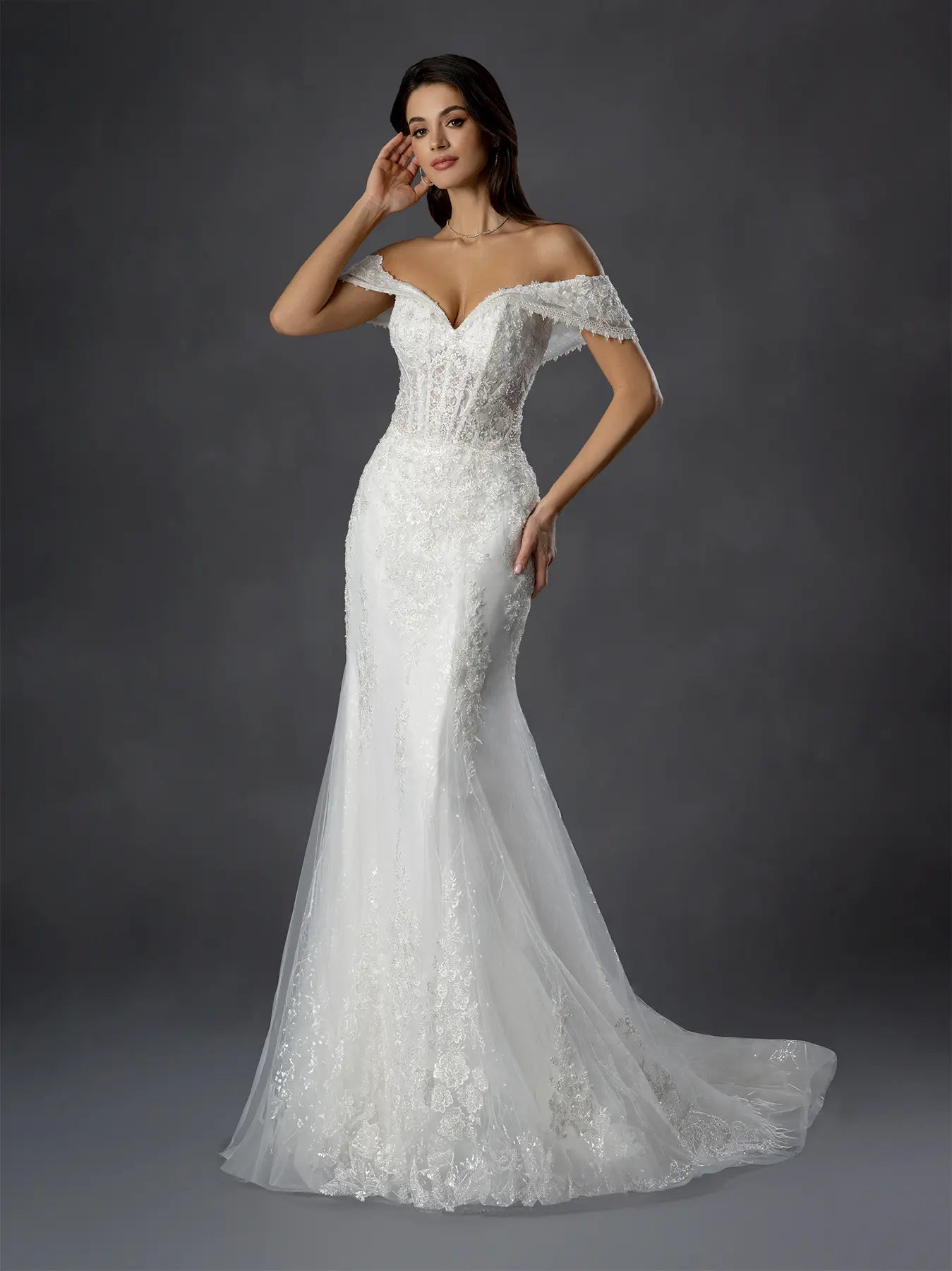 Off White Off-the-Shoulder Floor-Length Lace Wedding Dress Mermaid Gown