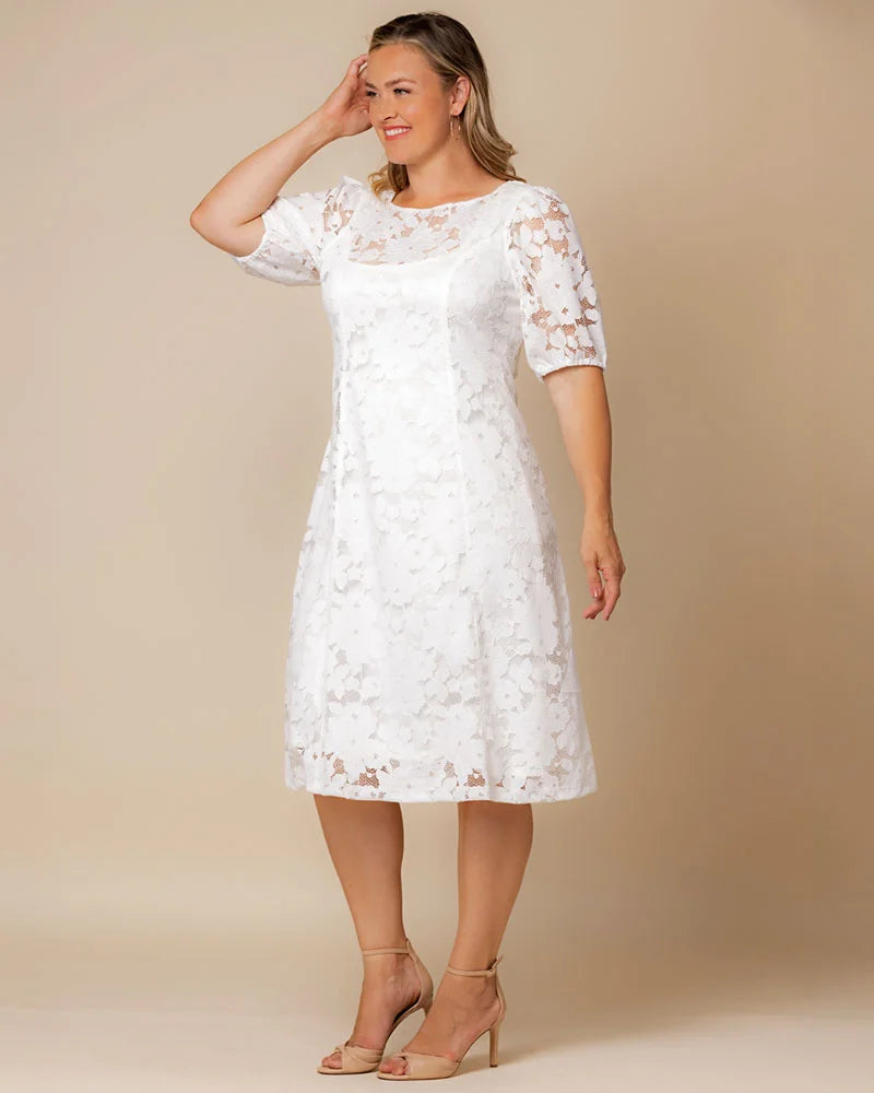 White Crew Neck Knee-Length Lace Casual Dress Plus Size A-Line Dress Kiyonna 12260902