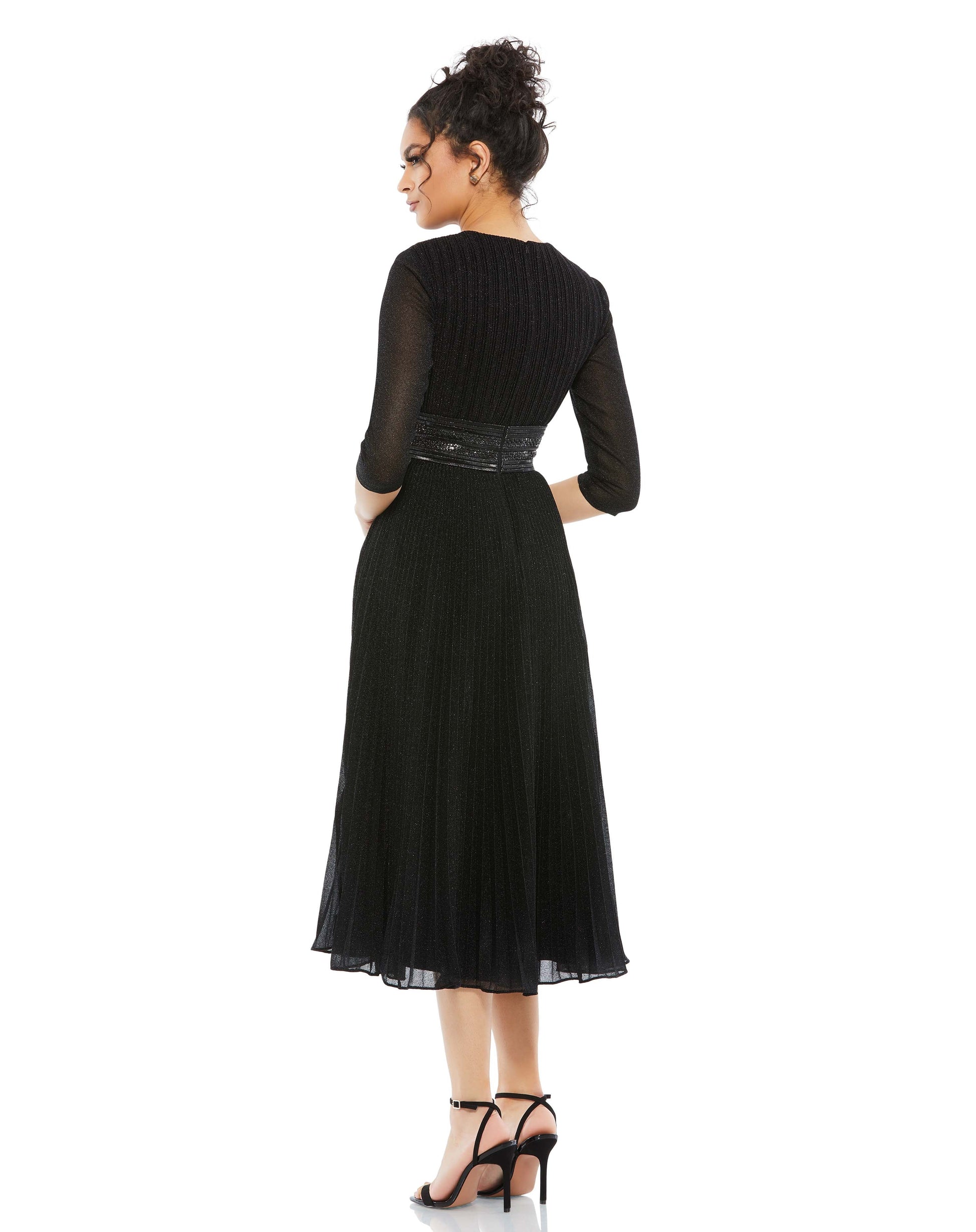 Mac Duggal 30750 Short Long Sleeve Cocktail Dress