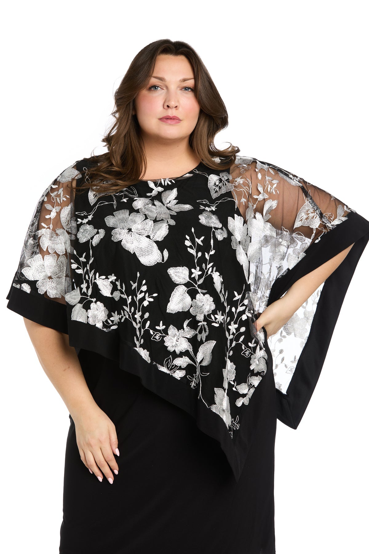 Bateau Knee-Length Embroidered Cocktail Dress by R&M Richards 3107W