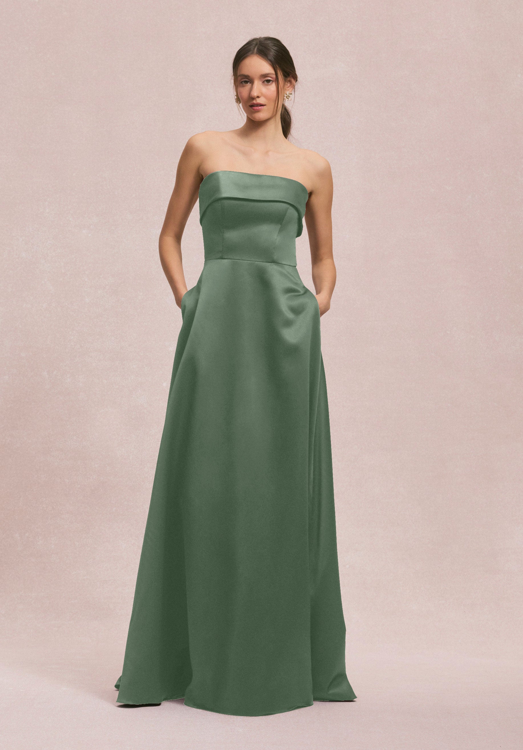 Long Evening Formal A Line Dress MGNY Madeline Gardner New York 31256