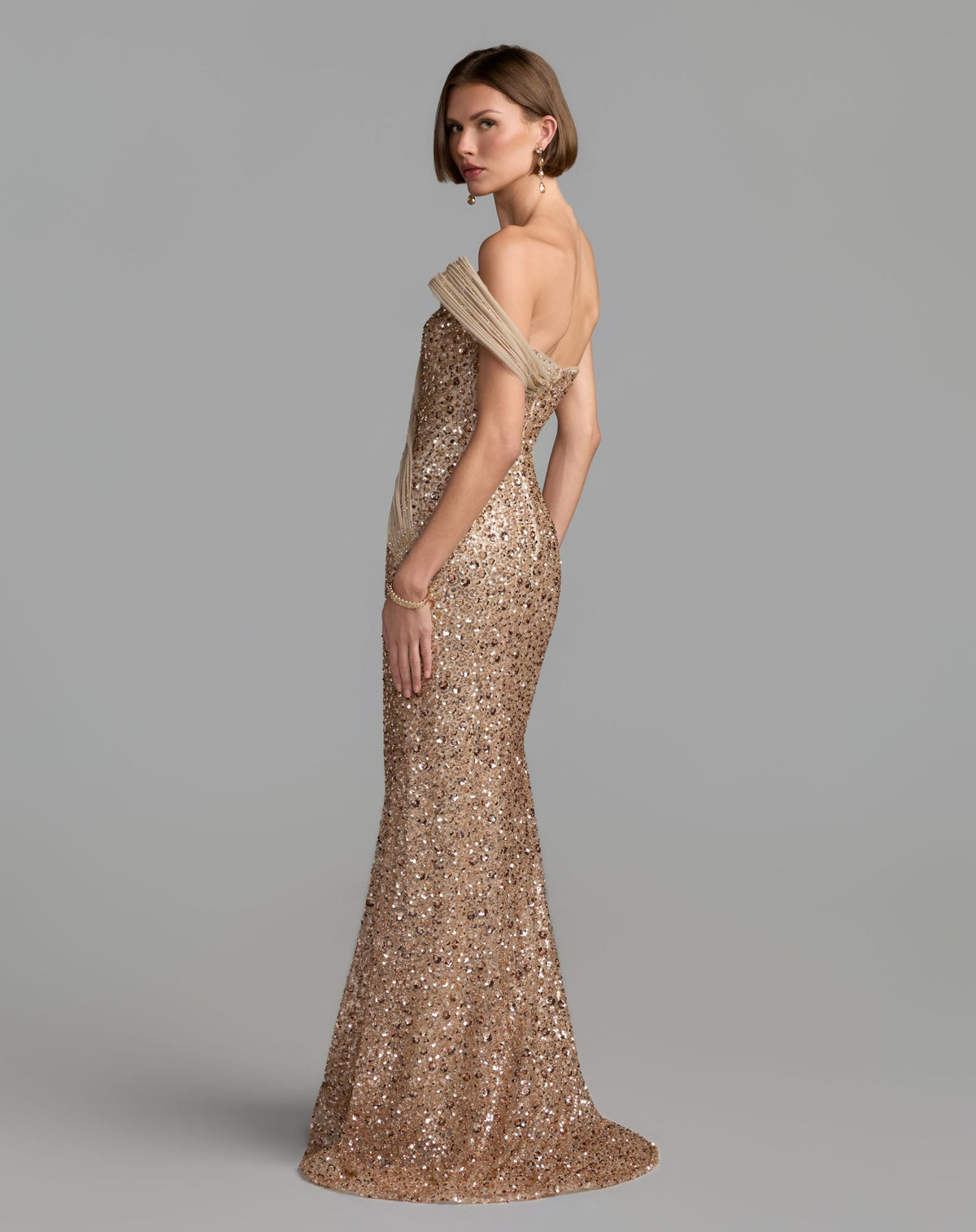 Off-the-Shoulder Floor-Length Sequin Formal Mermaid Mac Duggal 9937085P