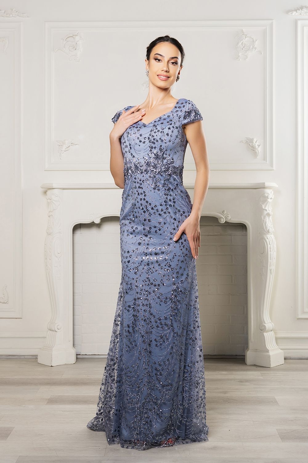 V-Neck Floor-Length Lace Evening Gown Sheath/Column May Queen 2062