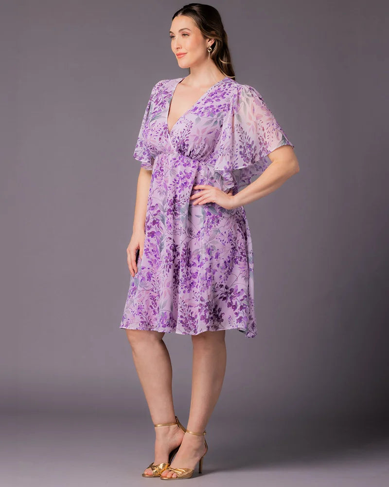 Wisteria Blooms V-Neck Knee-Length Chiffon Casual Floral Wrap Plus Size Dress Kiyonna 12191302