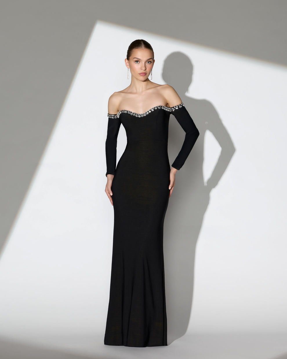 Off-the-Shoulder Floor-Length Jersey Formal Sheath Mac Duggal 44159