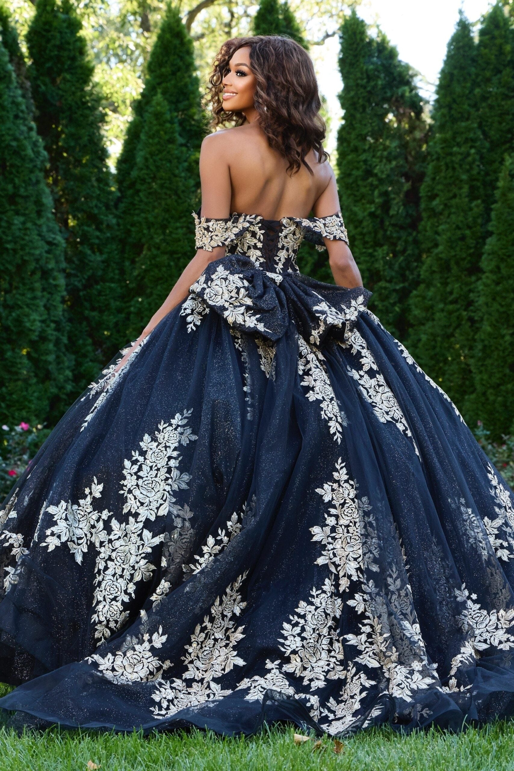 Quinceniera Dresses Long Floral Applique Quinceanera Dress Black/Gold