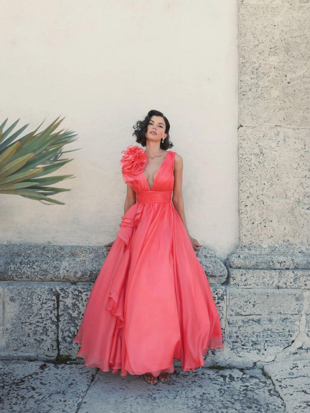 V-Neck Floor-Length Organza Formal A-Line Mac Duggal 9948856P